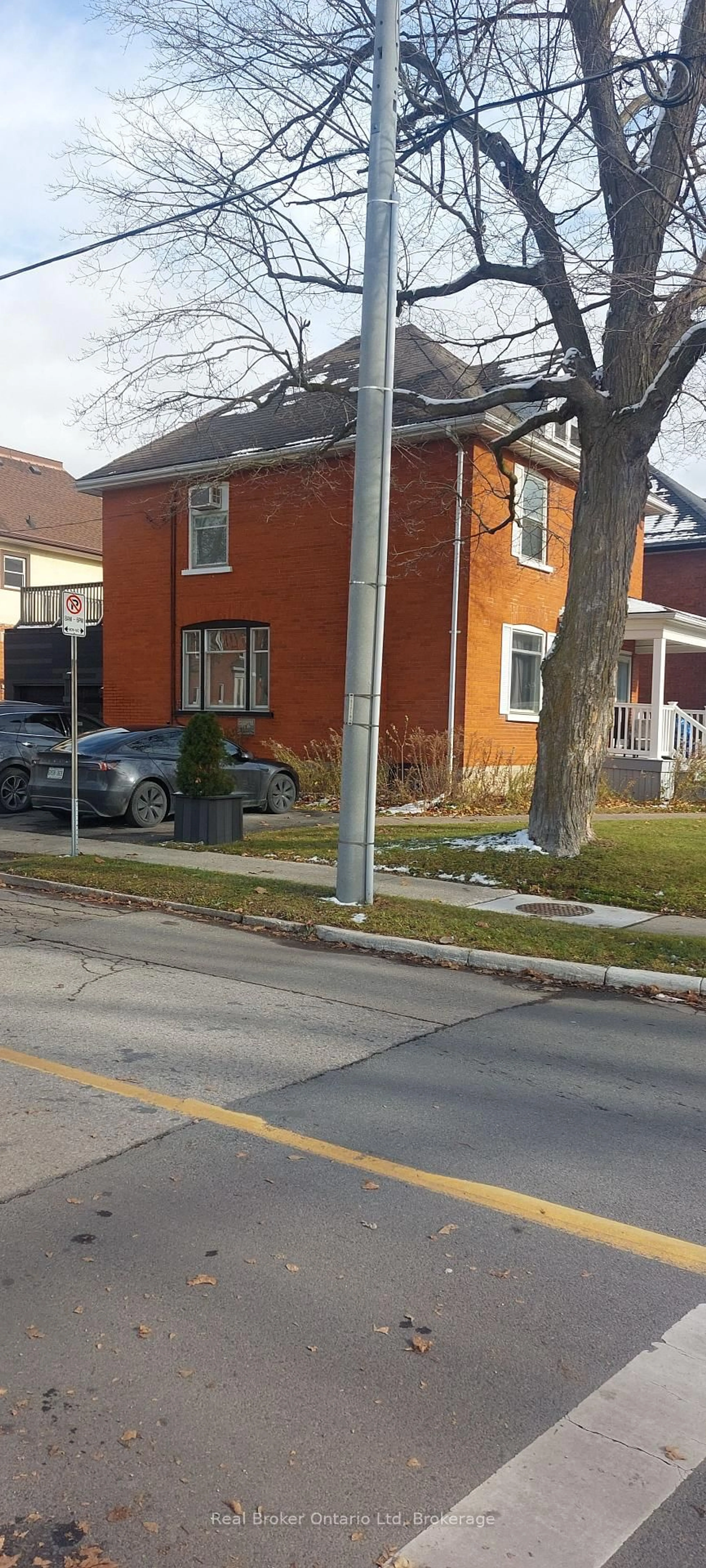 Unknown for 236 Ontario St, Stratford Ontario N5A 3H5