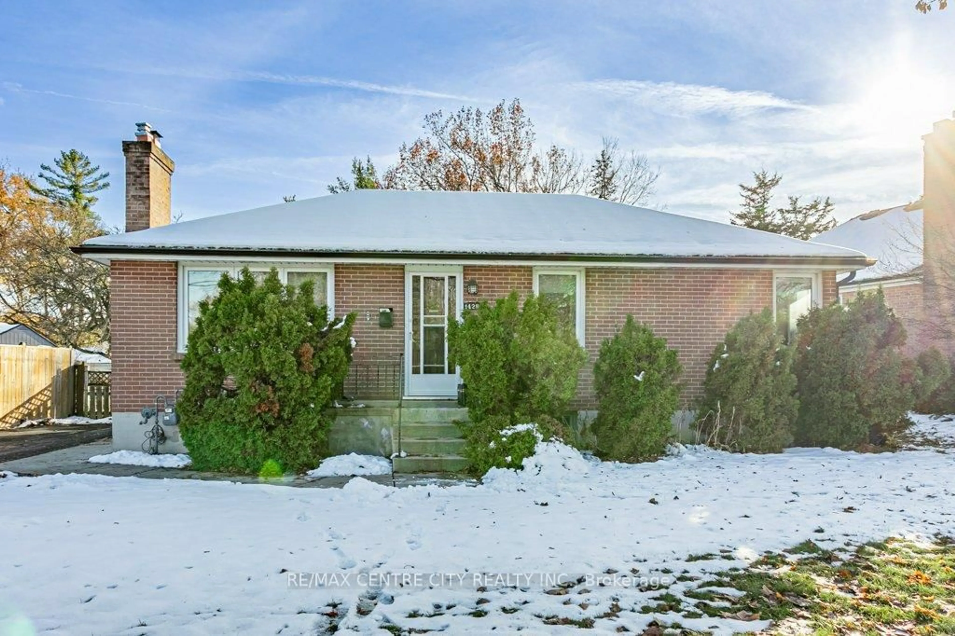 Unknown for 1429 Brydges St, London East Ontario N5W 2C6