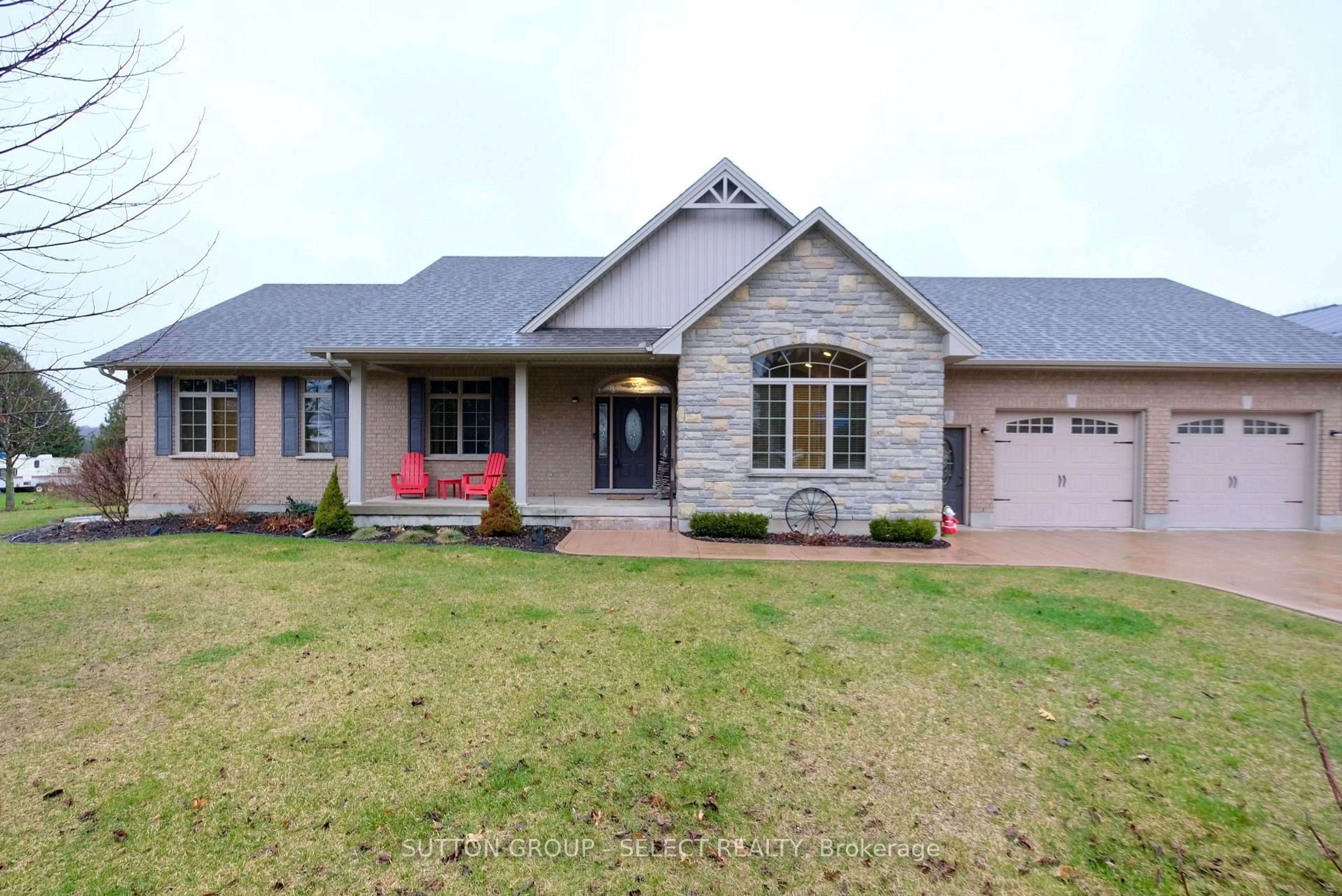 Home with brick exterior material, building for 7284 Calvert Dr, Strathroy-Caradoc Ontario N7G 3H5