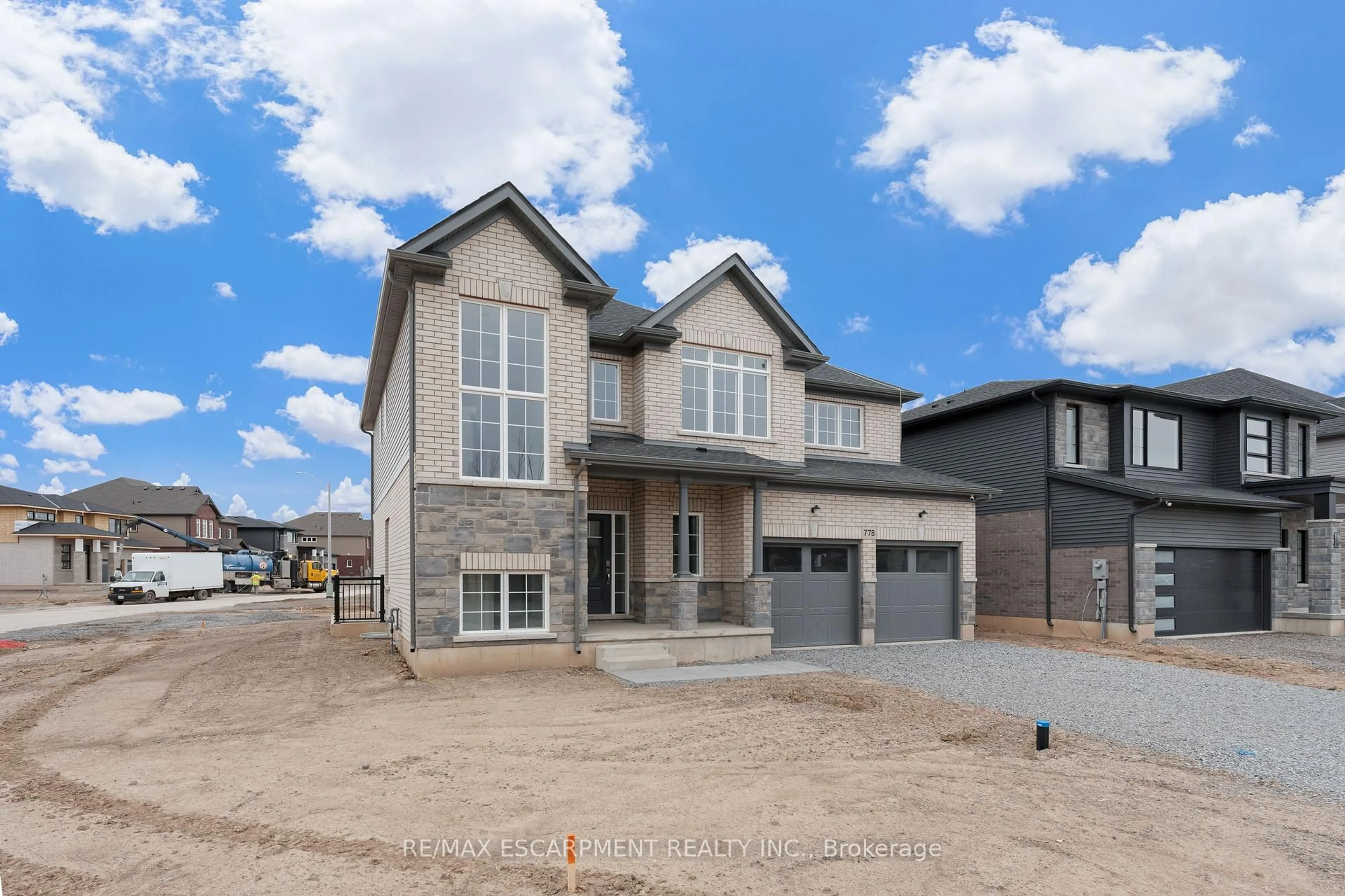 Home with brick exterior material, street for 778 Bradford Ave, Fort Erie Ontario L2A 0H3