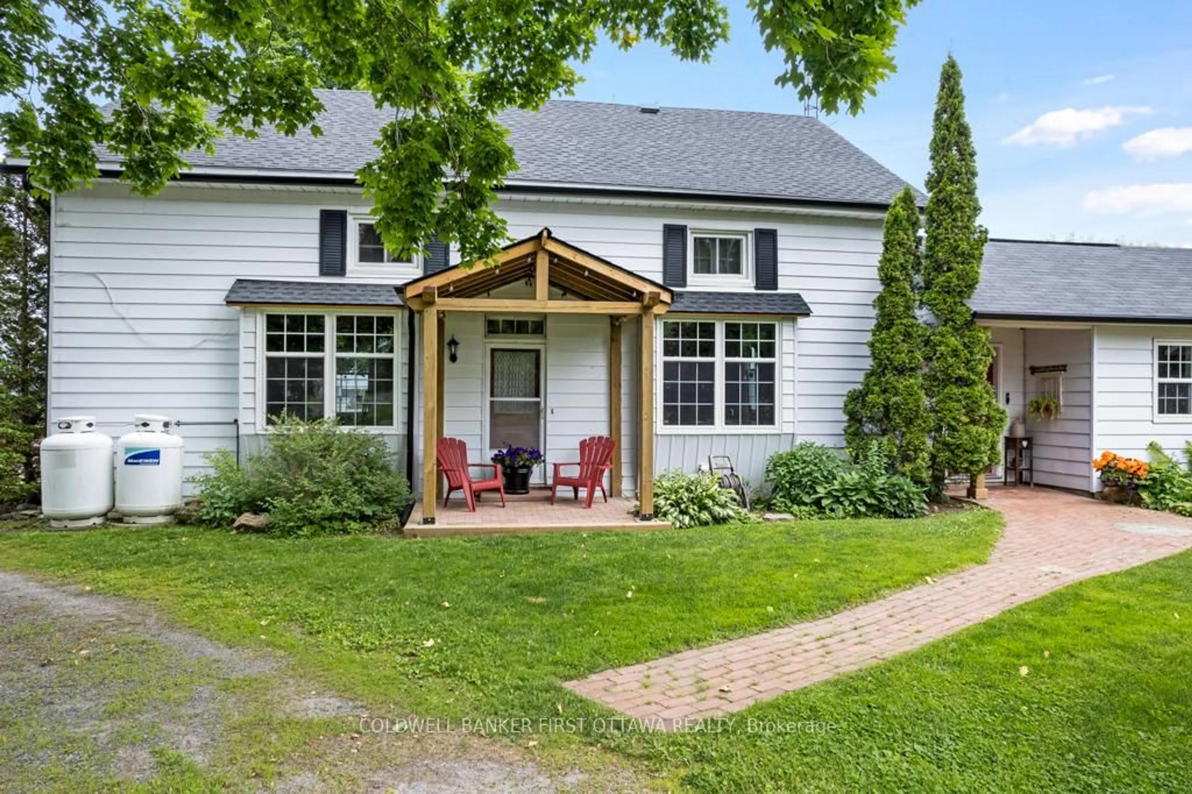 Patio, street for 4 Station Rd, Rideau Lakes Ontario K0G 1V0