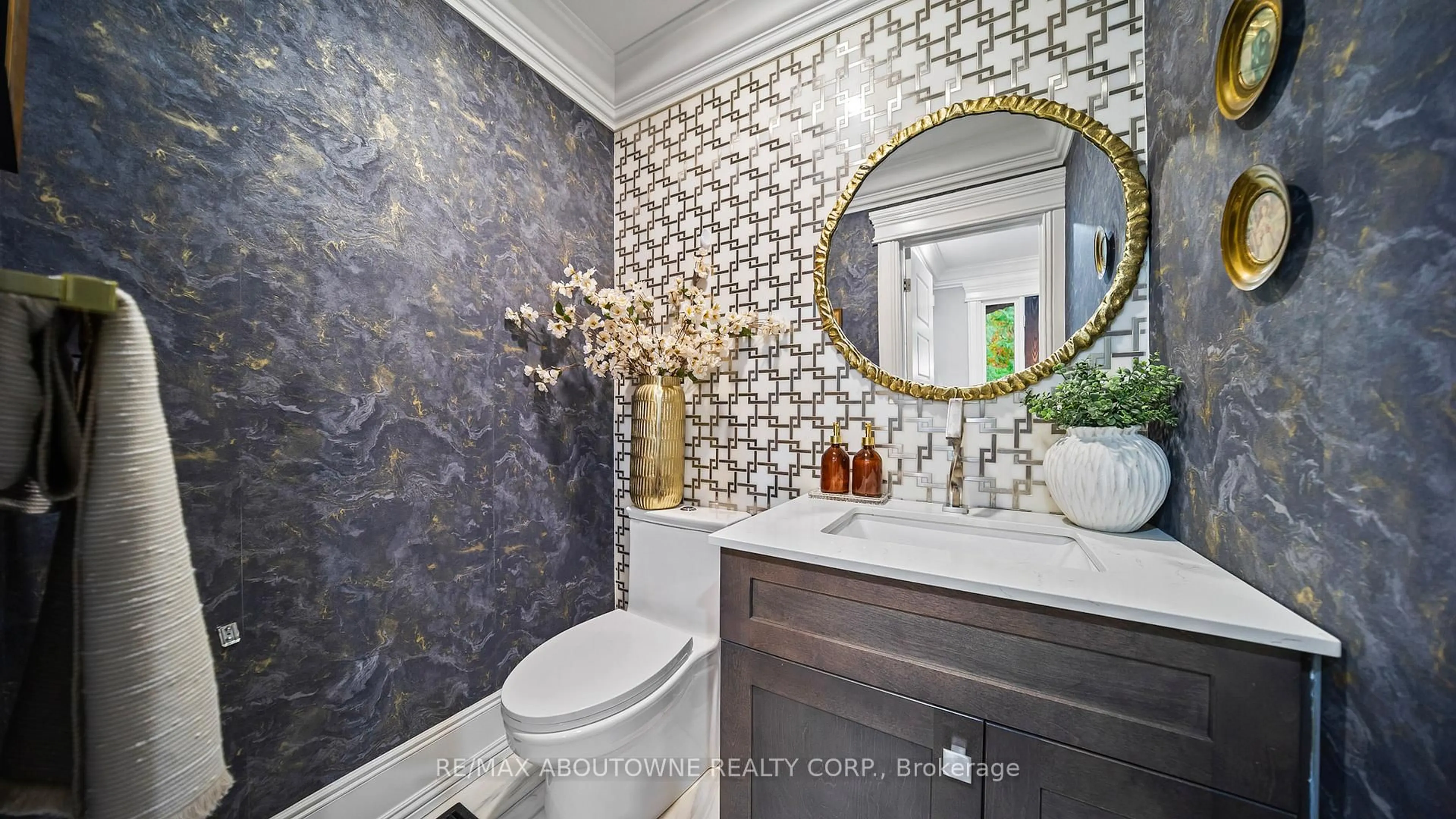 Contemporary bathroom, ceramic/tile floor for 11 John Murray St, Hamilton Ontario L8J 1C5