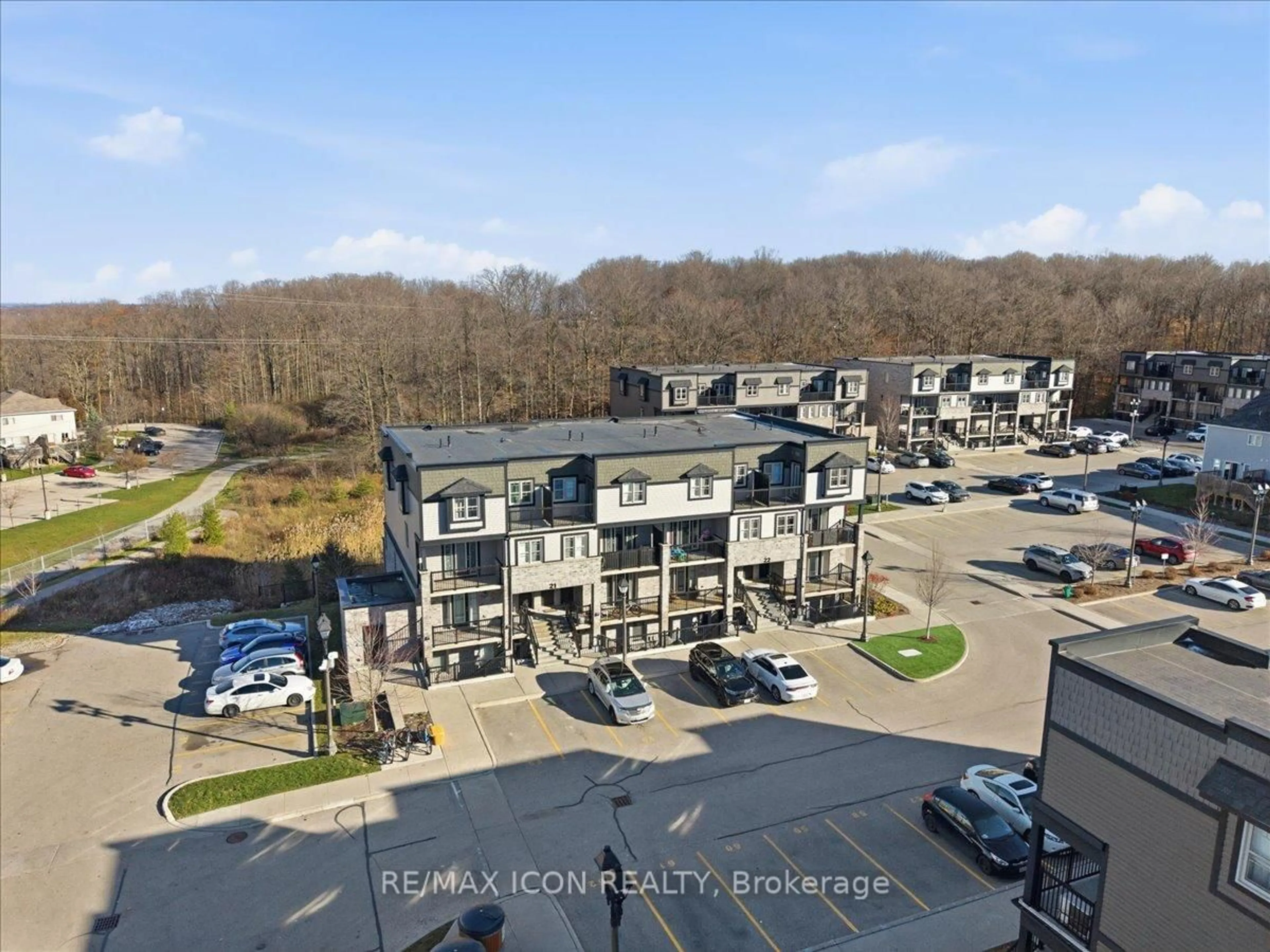 A pic from outside/outdoor area/front of a property/back of a property/a pic from drone, water/lake/river/ocean view for 1989 Ottawa St #21D, Kitchener Ontario N2E 0C2