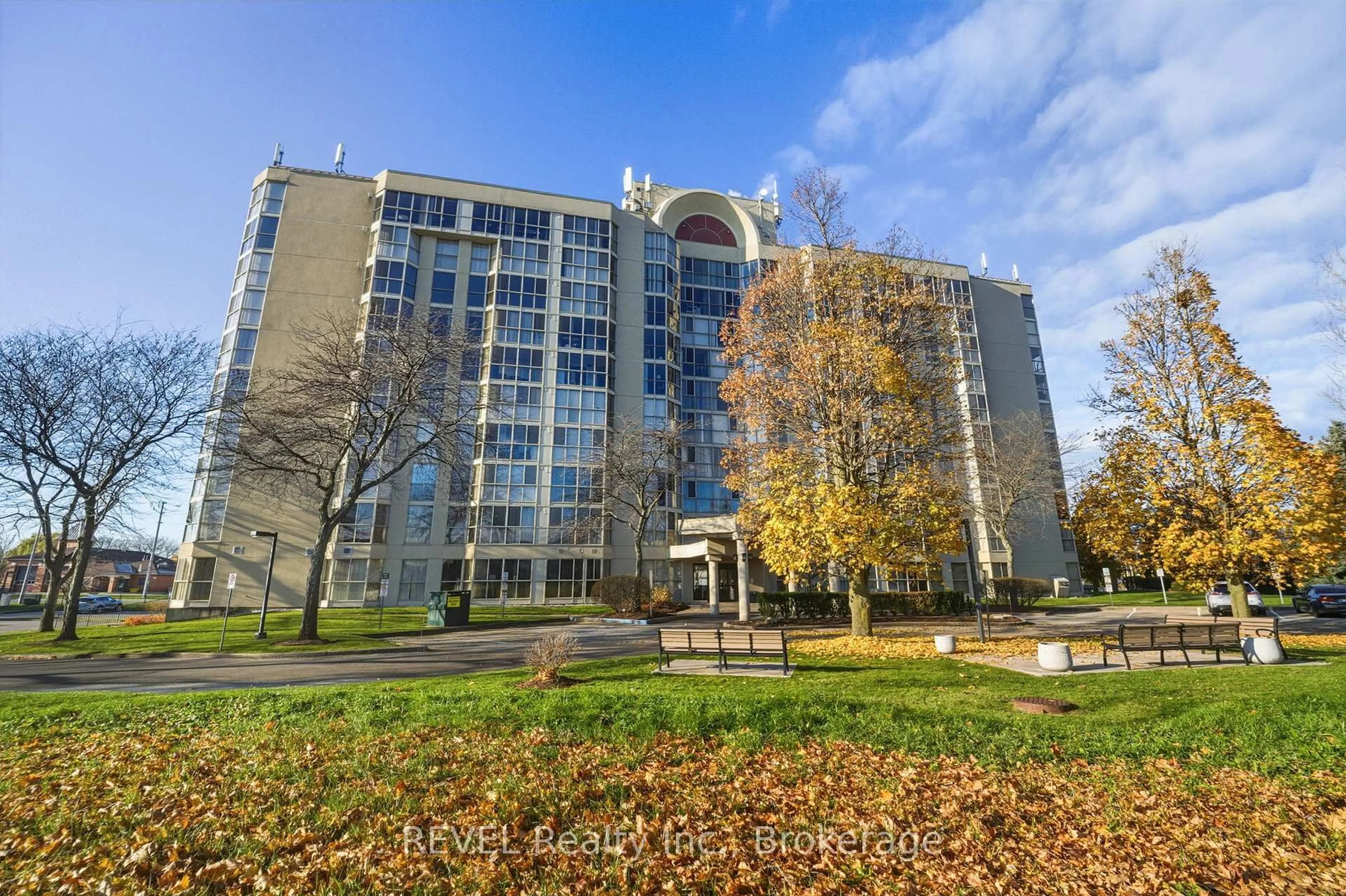 Unknown for 162 Martindale Rd #207, St. Catharines Ontario L2S 3S4