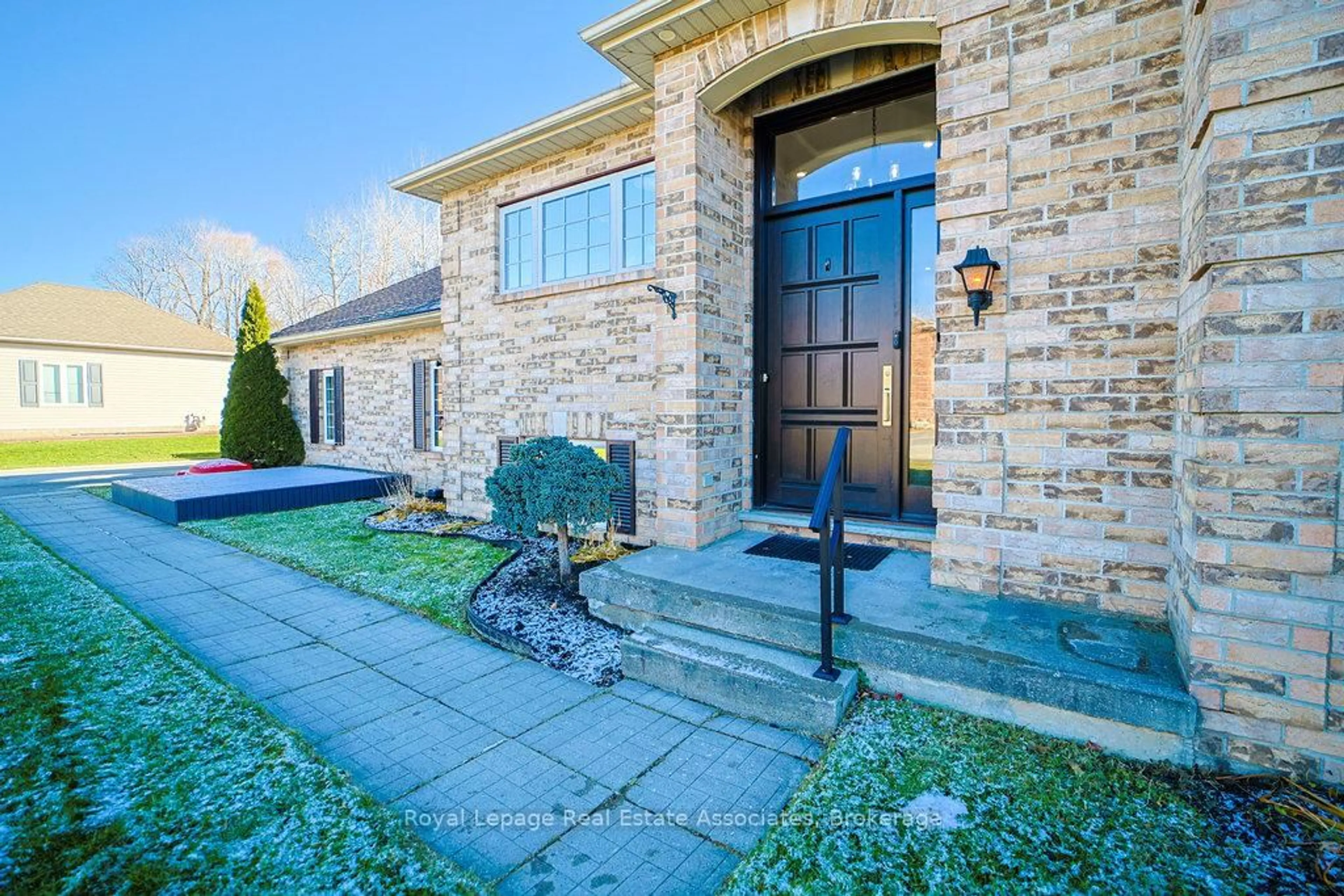 Home with brick exterior material, street for 12 Valley Ridge Lane, Hamilton Ontario L8N 2Z7