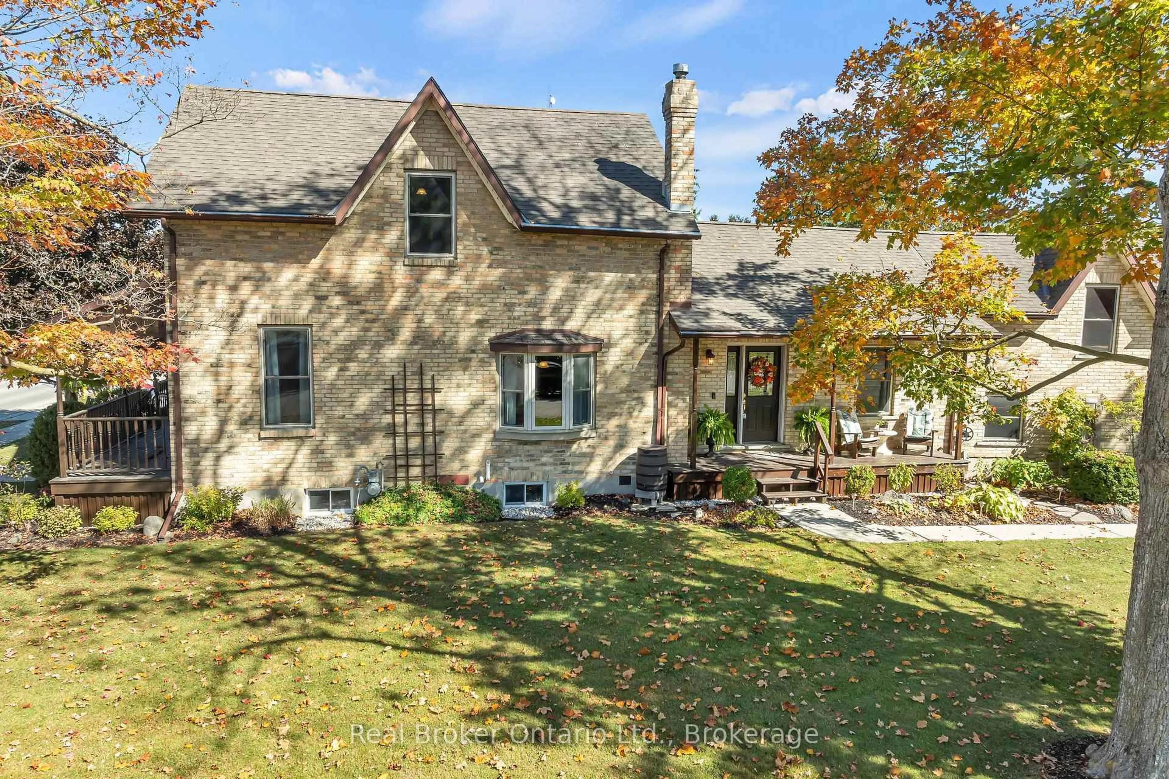 Home with brick exterior material, street for 690 Wallace Ave, North Perth Ontario N4W 1Y4