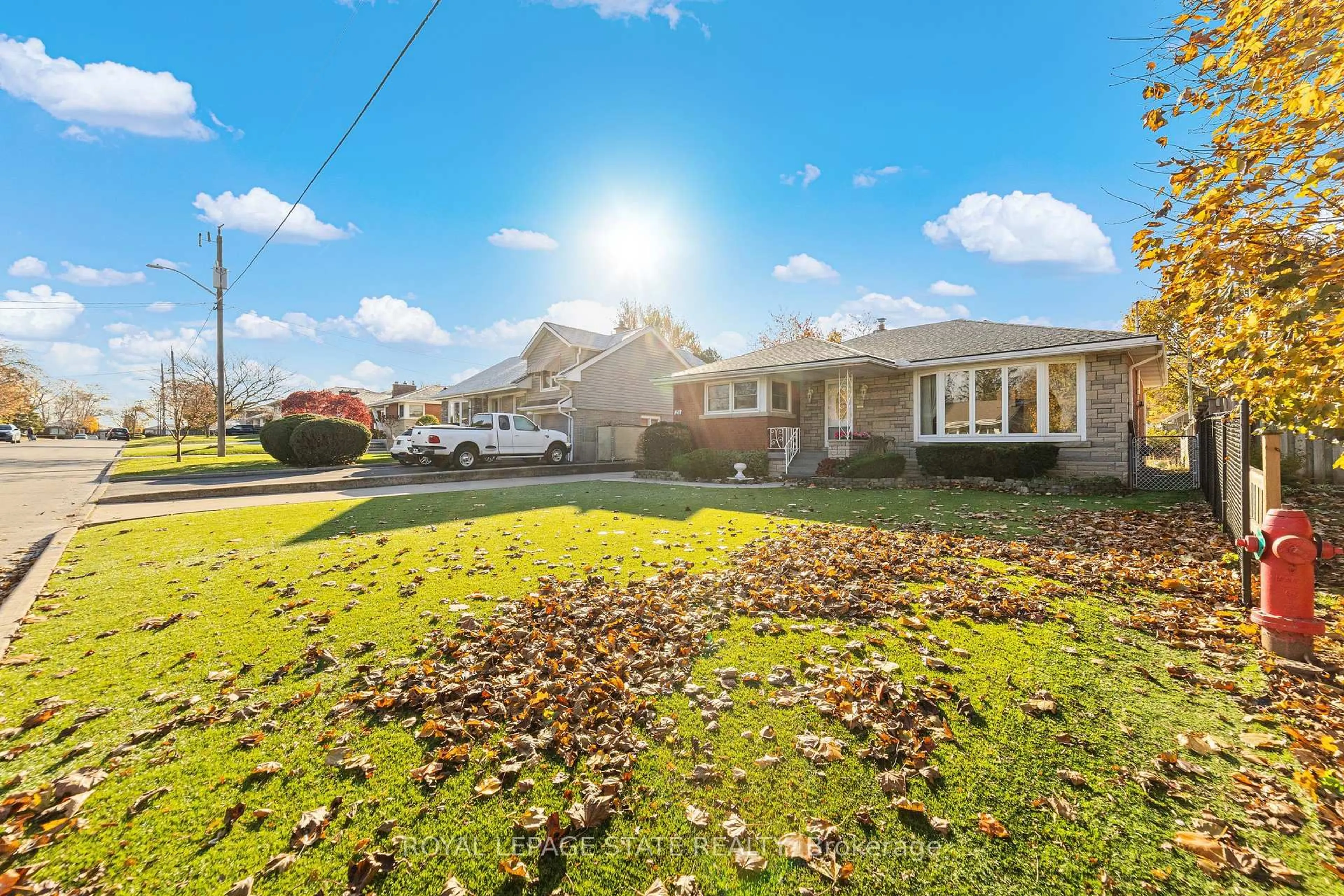 A pic from outside/outdoor area/front of a property/back of a property/a pic from drone, street for 20 Burwell Ave, Hamilton Ontario L8G 3L7