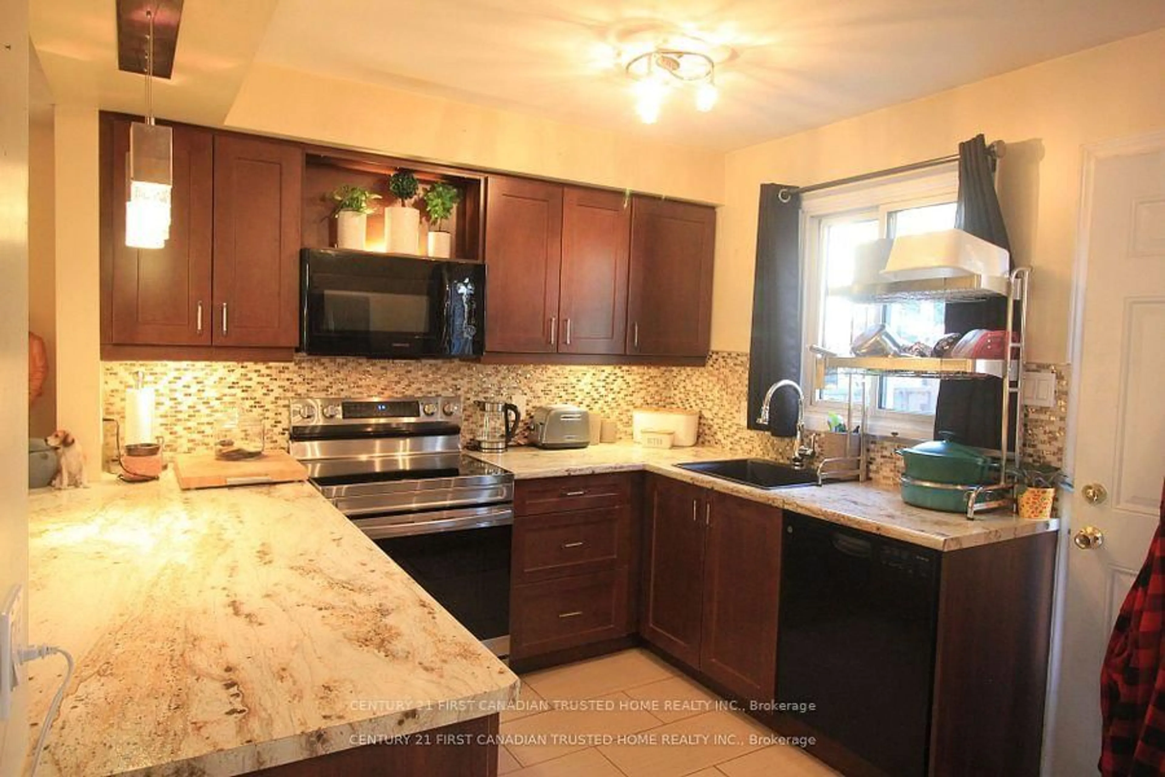 Unknown for 1430 Jalna Blvd #27, London South Ontario N6E 3C1