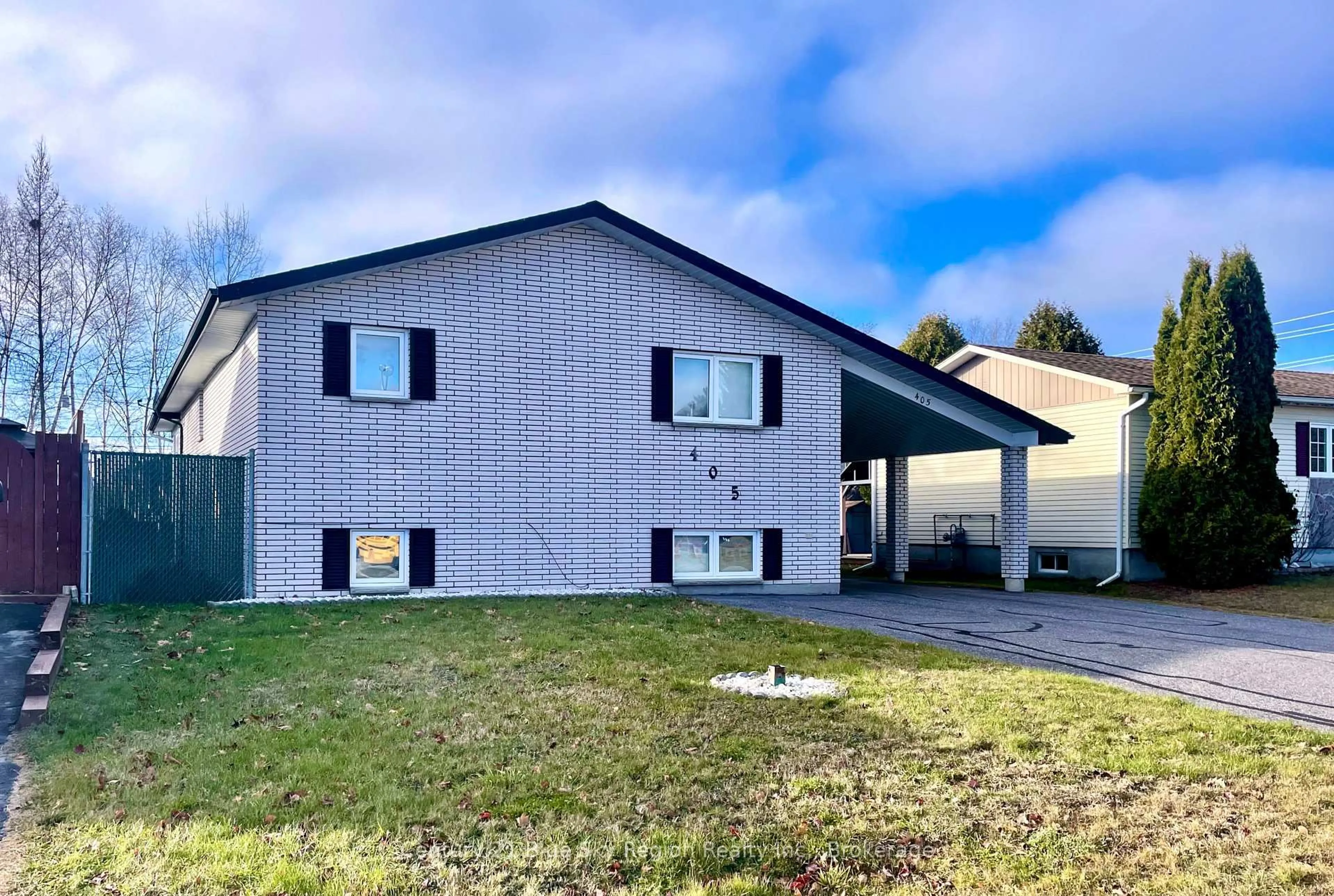 Unknown for 405 Mageau St, West Nipissing Ontario P2B 3G2