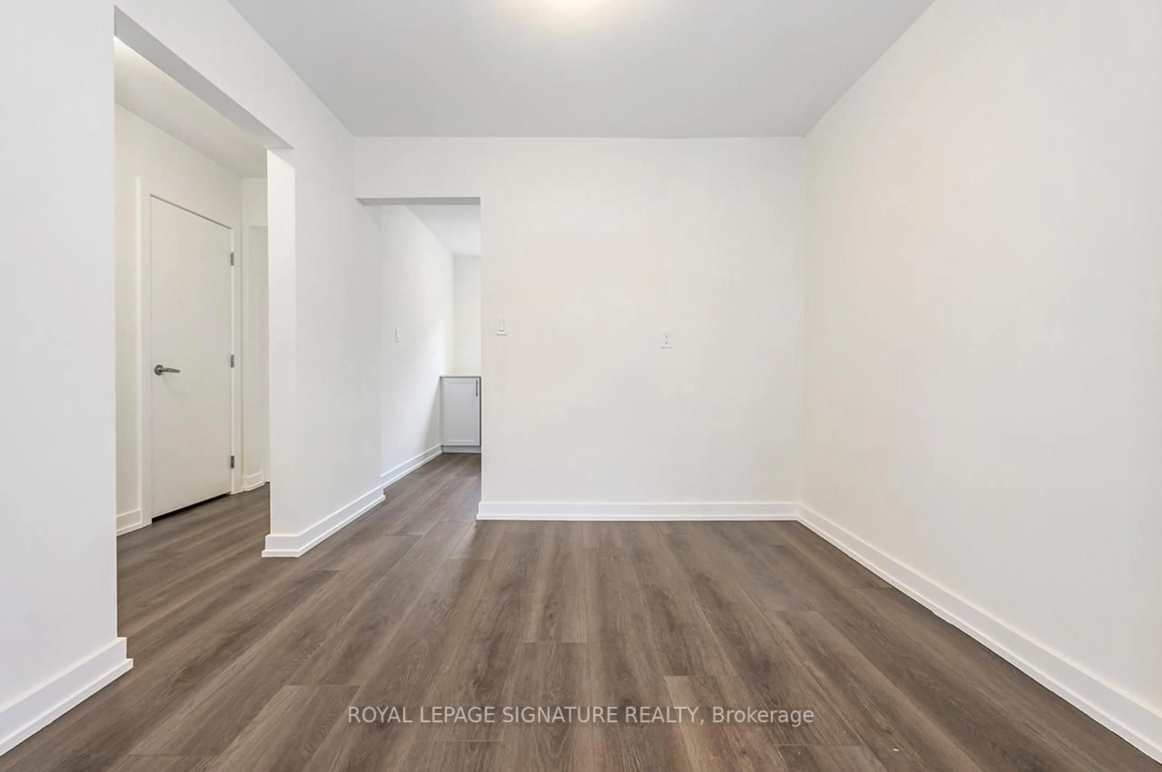 A pic of a room for 59 Woodman Dr, Hamilton Ontario L8H 2M5