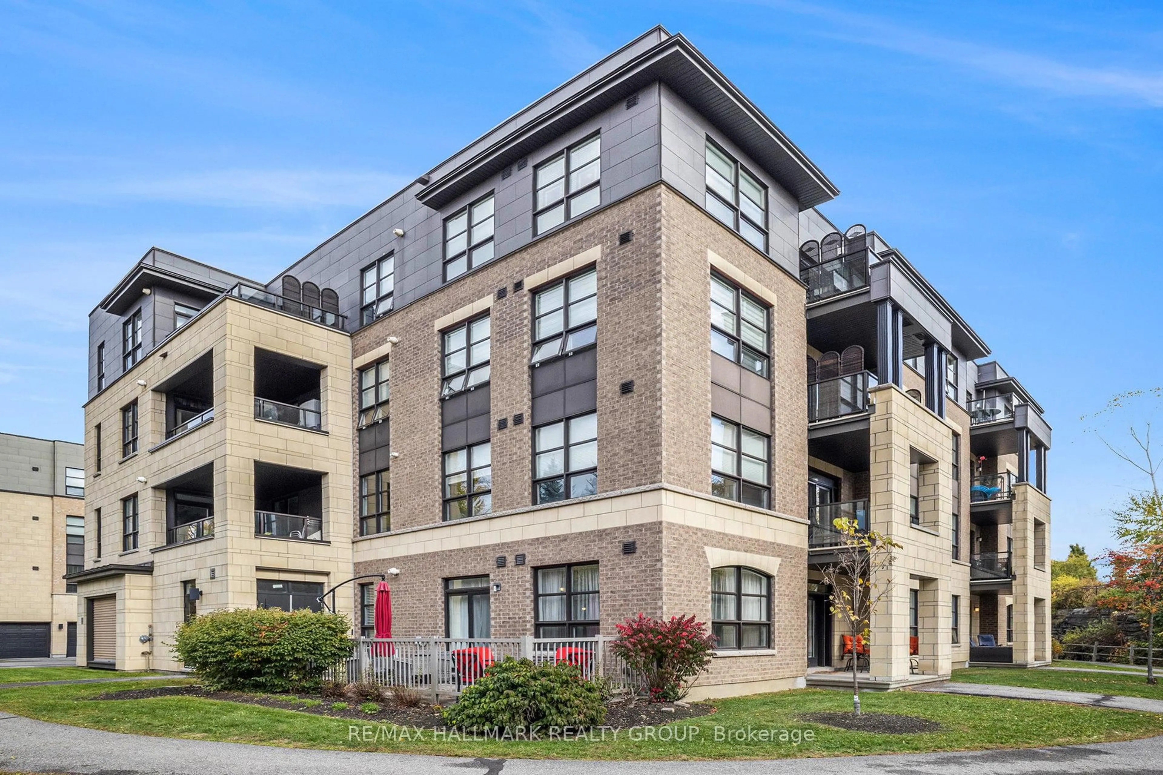 Unknown for 120 Montblanc Private #101, Orleans Ontario K1C 0B1