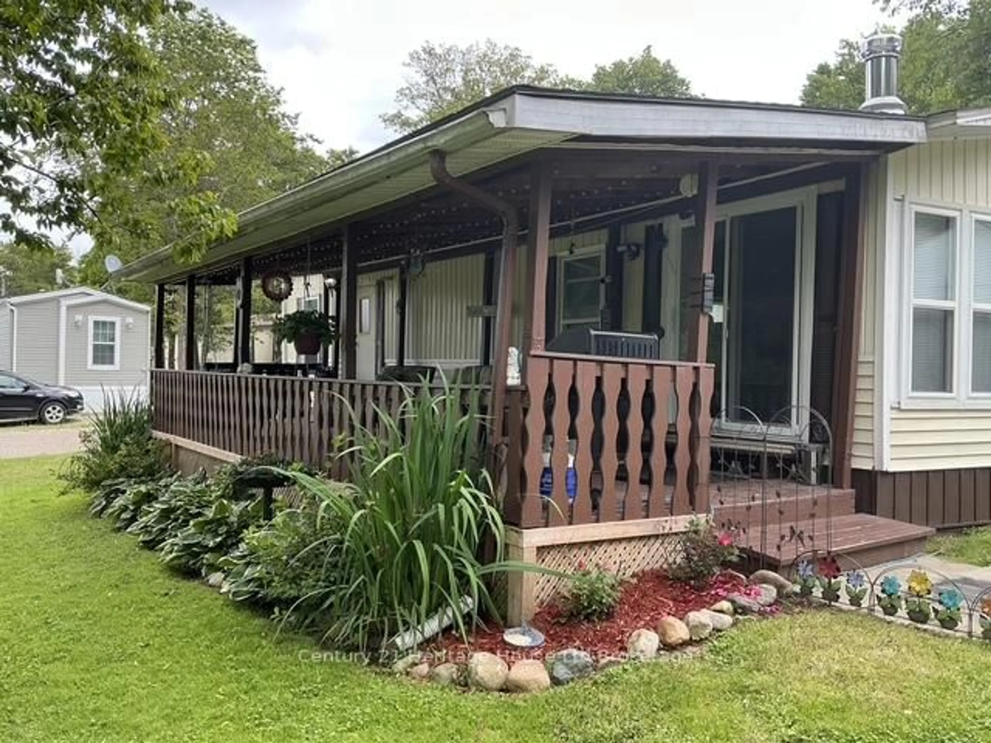 Home with vinyl exterior material, unknown for 596101 Oxford 59 Highway #2 Whylie, East Zorra-Tavistock Ontario N4S 7W1