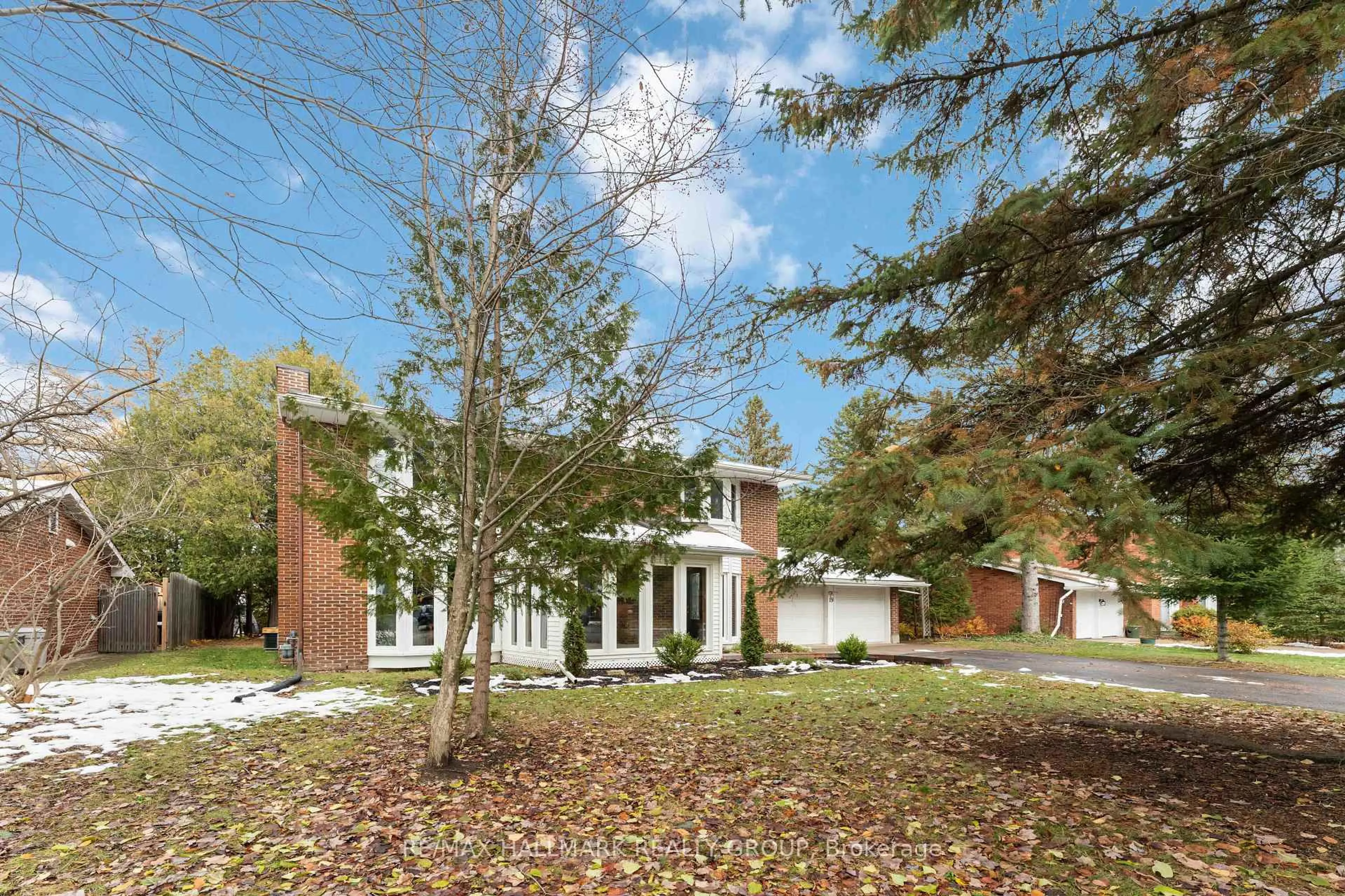 Home with brick exterior material, street for 19 Kingsford Cres, Ottawa Ontario K2K 1T5