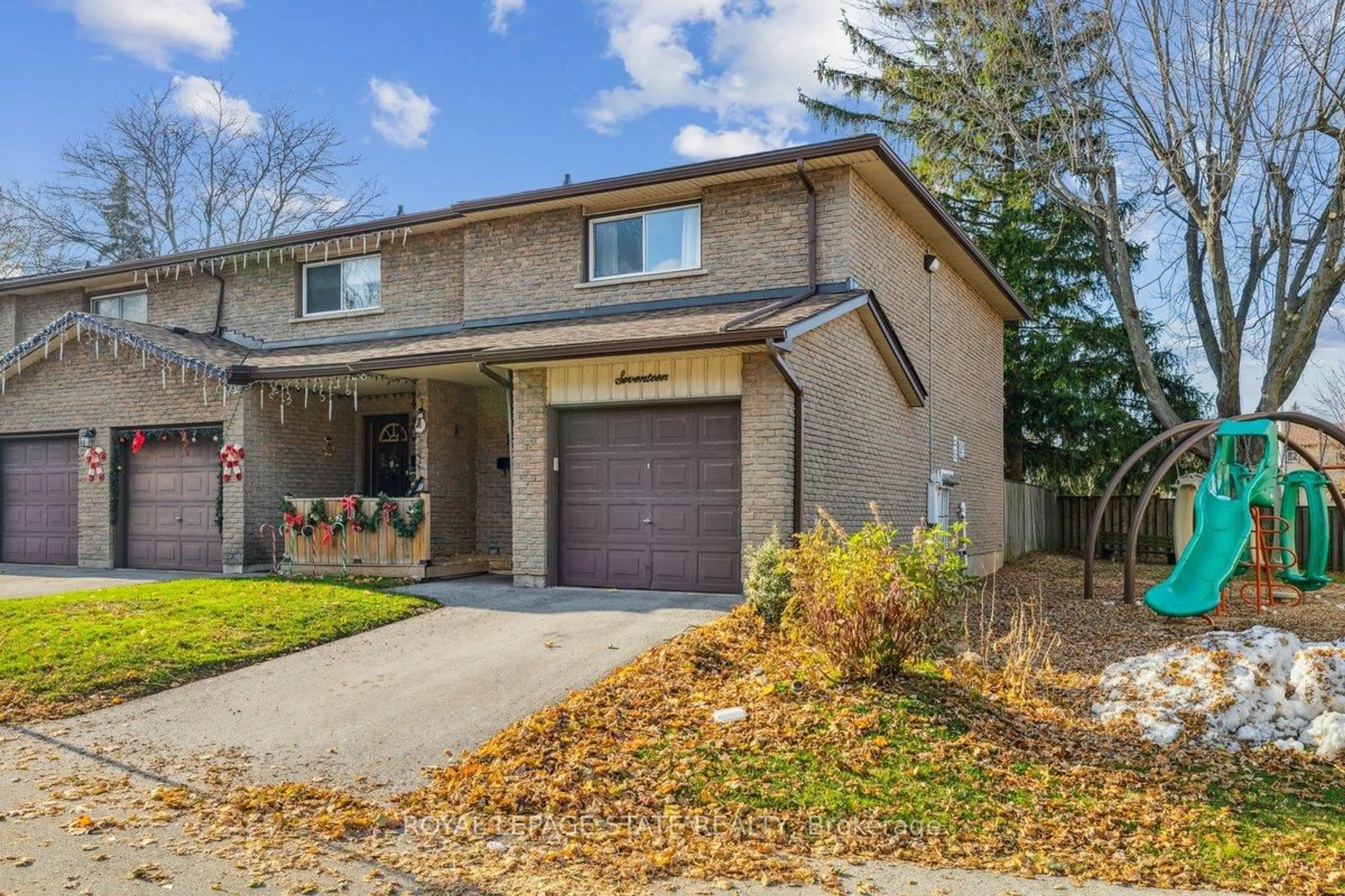 Home with brick exterior material, street for 1455 Garth St #17, Hamilton Ontario L9B 1T4