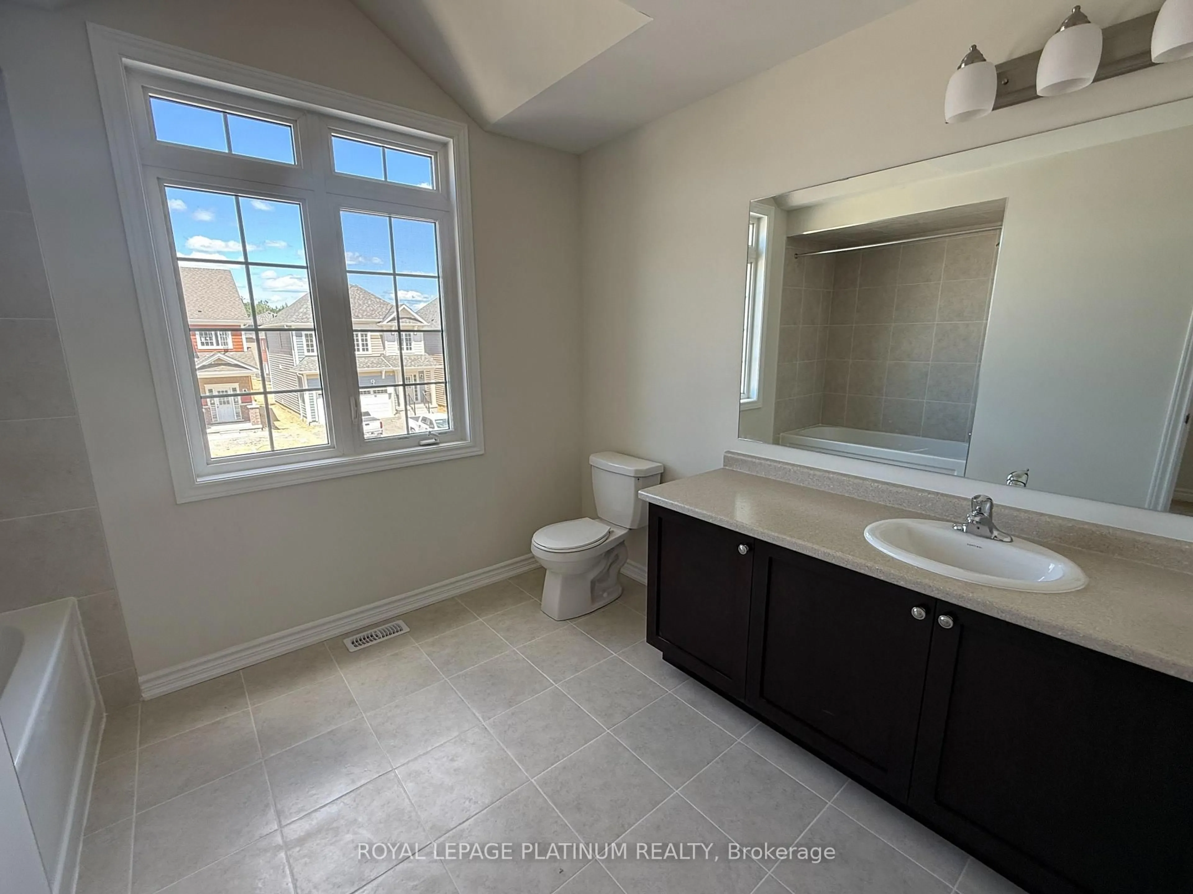 A pic of a room for 155 McEachern Lane, Gravenhurst Ontario P1P 0H8