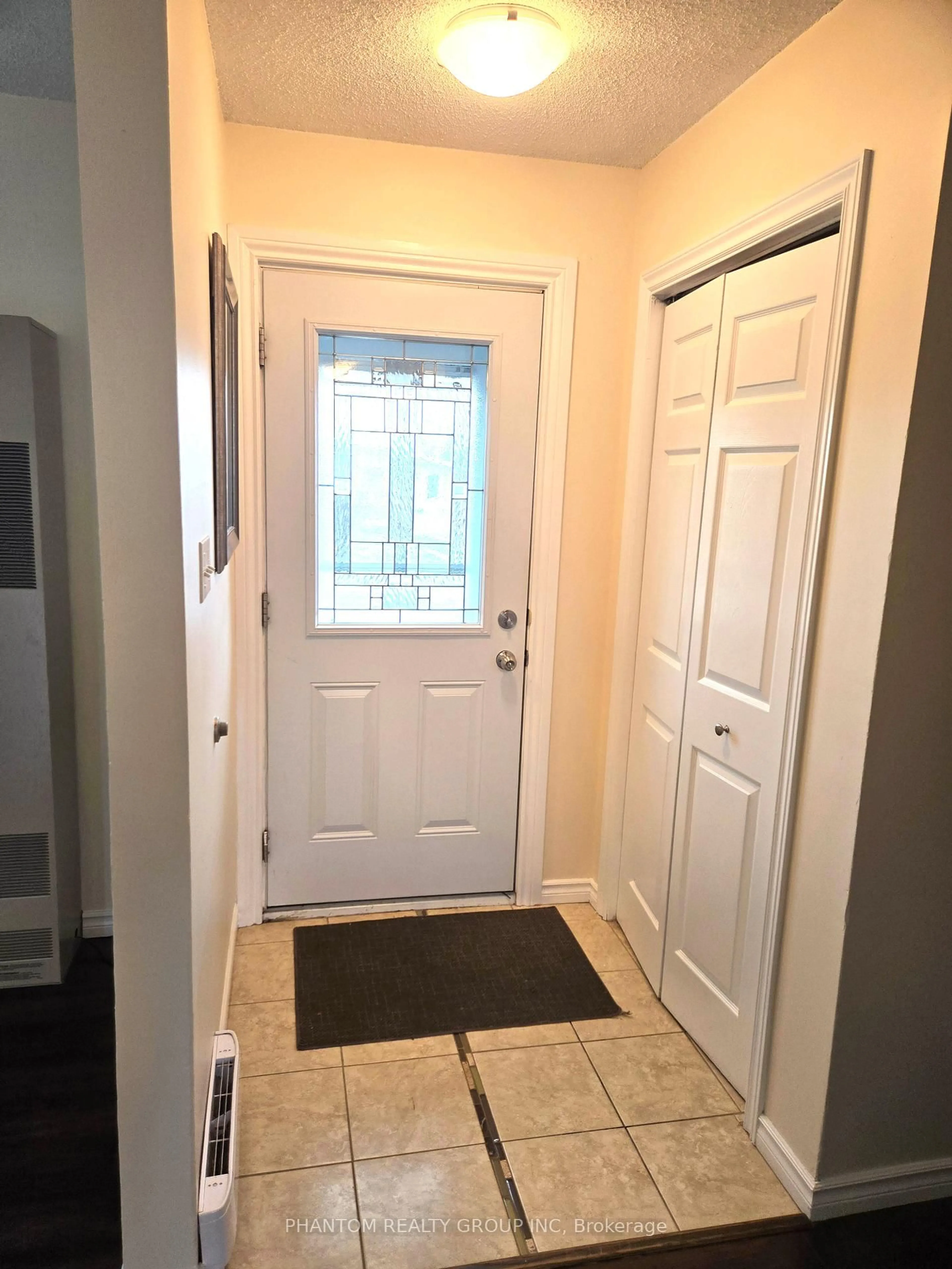Indoor entryway for 102 Carraway Cres, South Dundas Ontario K0C 1X0