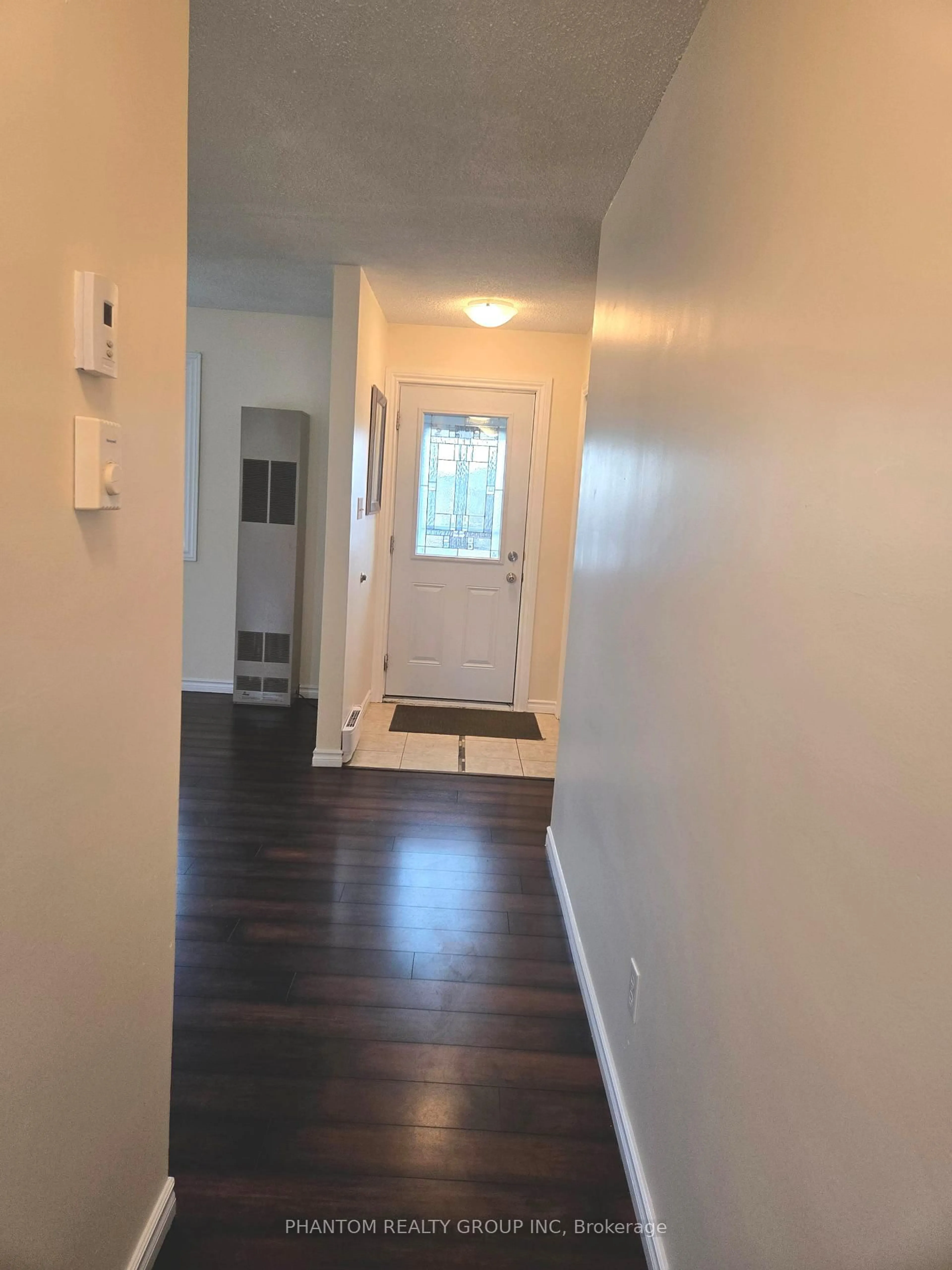 Indoor entryway for 102 Carraway Cres, South Dundas Ontario K0C 1X0