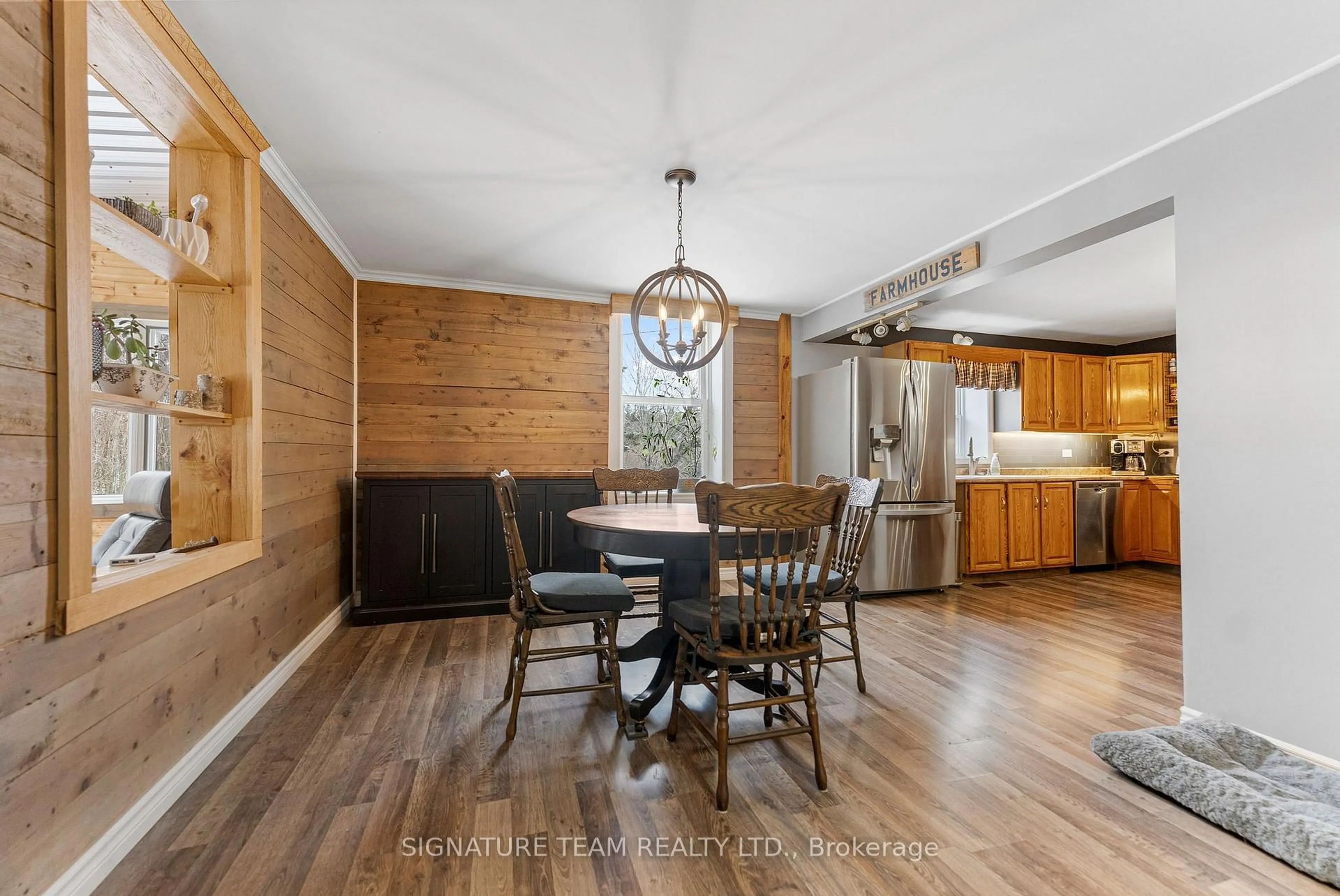 Open concept kitchen, wood/laminate floor for 1485 Eady Rd, Renfrew Ontario K7V 3Z8