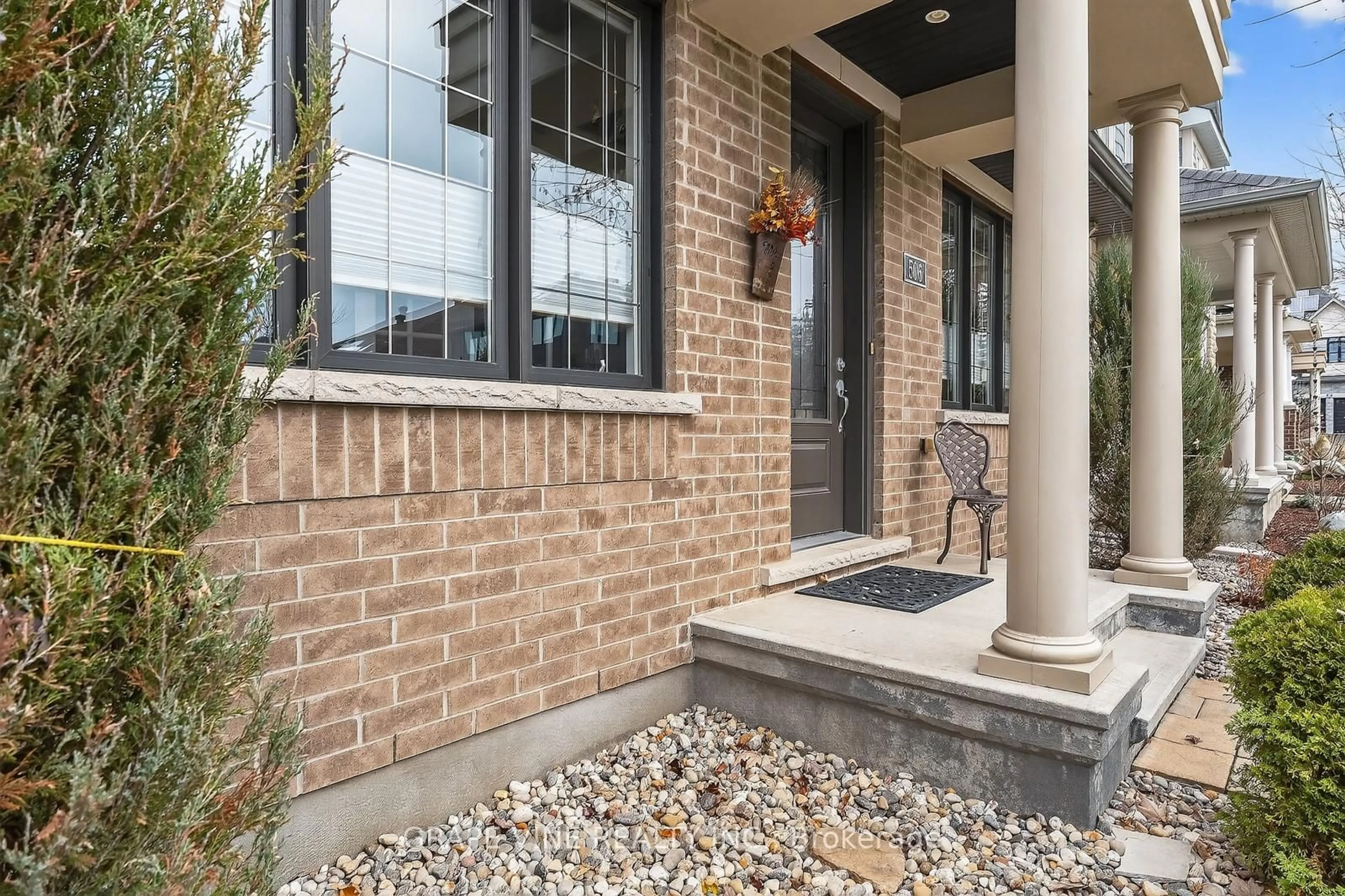 Home with brick exterior material, street for 506 Chriscraft Way, Manotick Ontario K4M 0G1