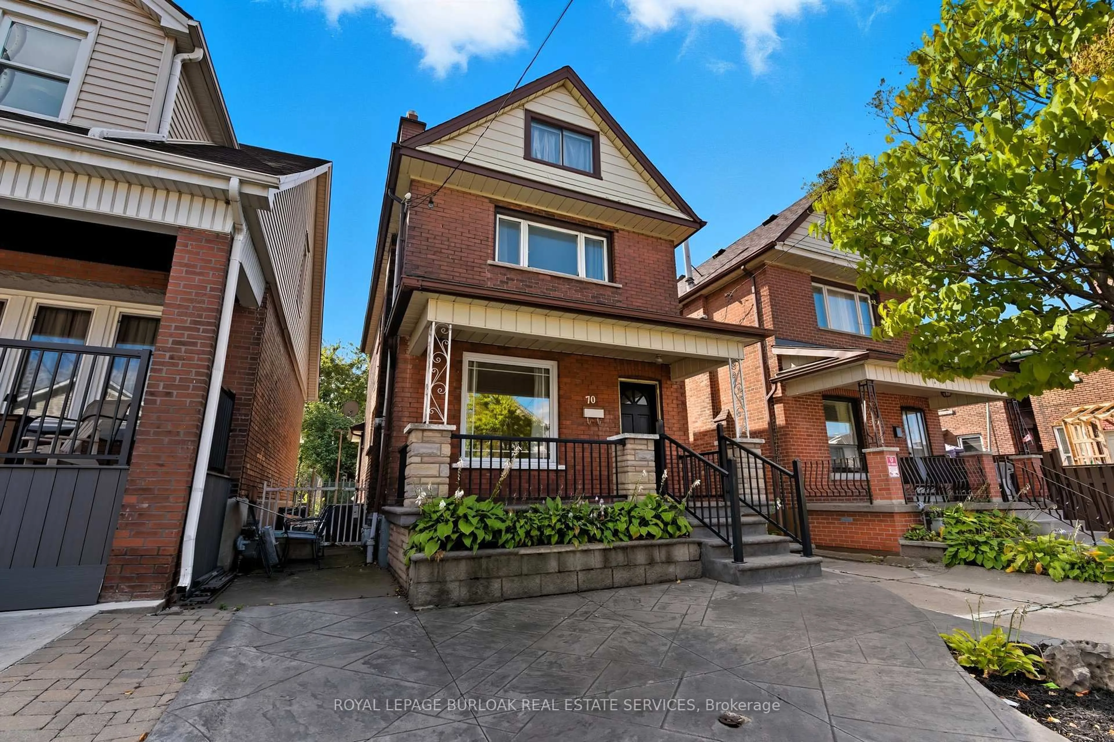 Home with brick exterior material, street for 70 Rosemont Ave, Hamilton Ontario L8L 2M5
