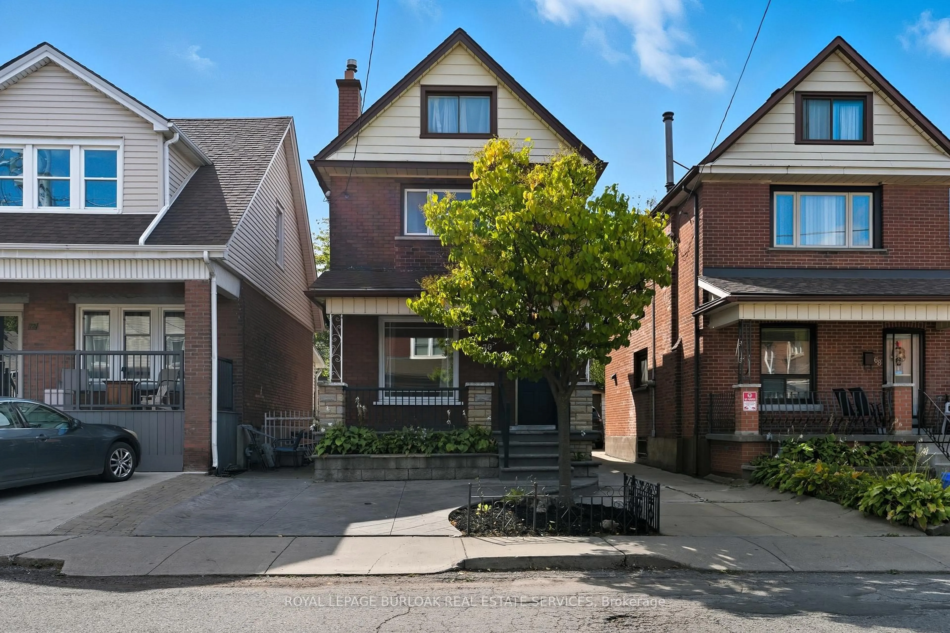 Home with brick exterior material, street for 70 Rosemont Ave, Hamilton Ontario L8L 2M5