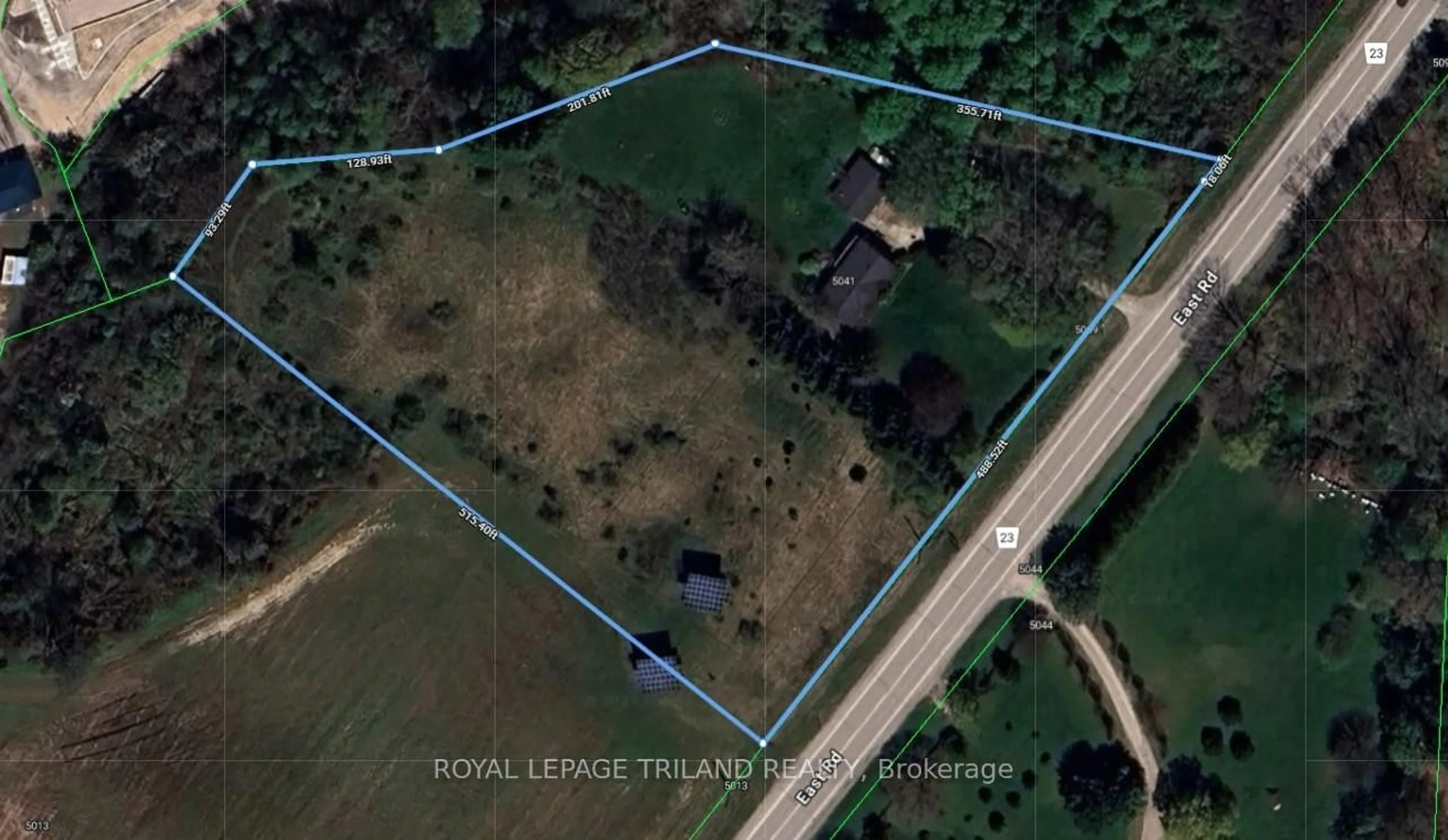 A pic from outside/outdoor area/front of a property/back of a property/a pic from drone, unknown for 5069 East Rd, Central Elgin Ontario N0L 2L0