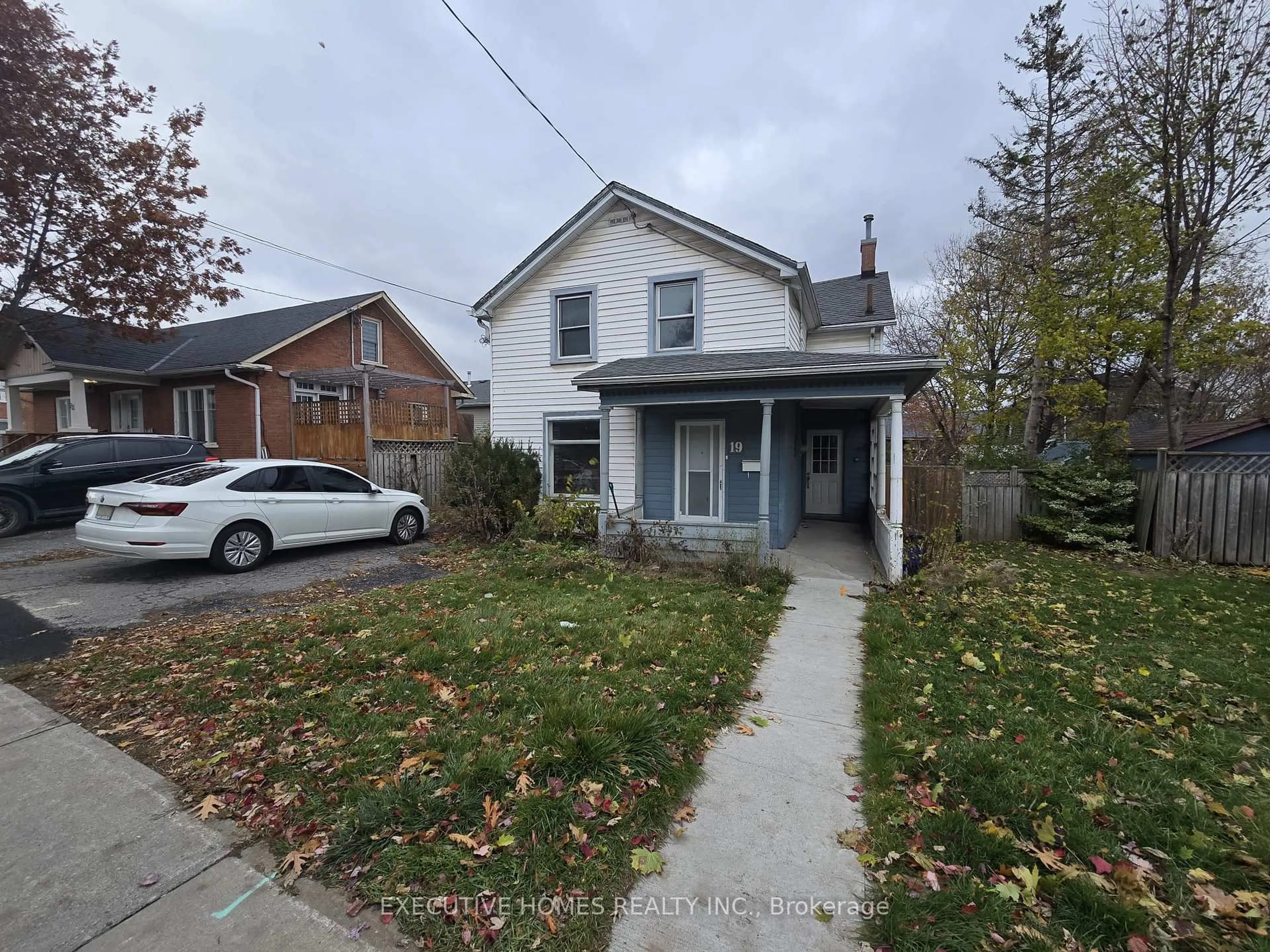 Unknown for 19 Cedar St, Belleville Ontario K8P 3L8