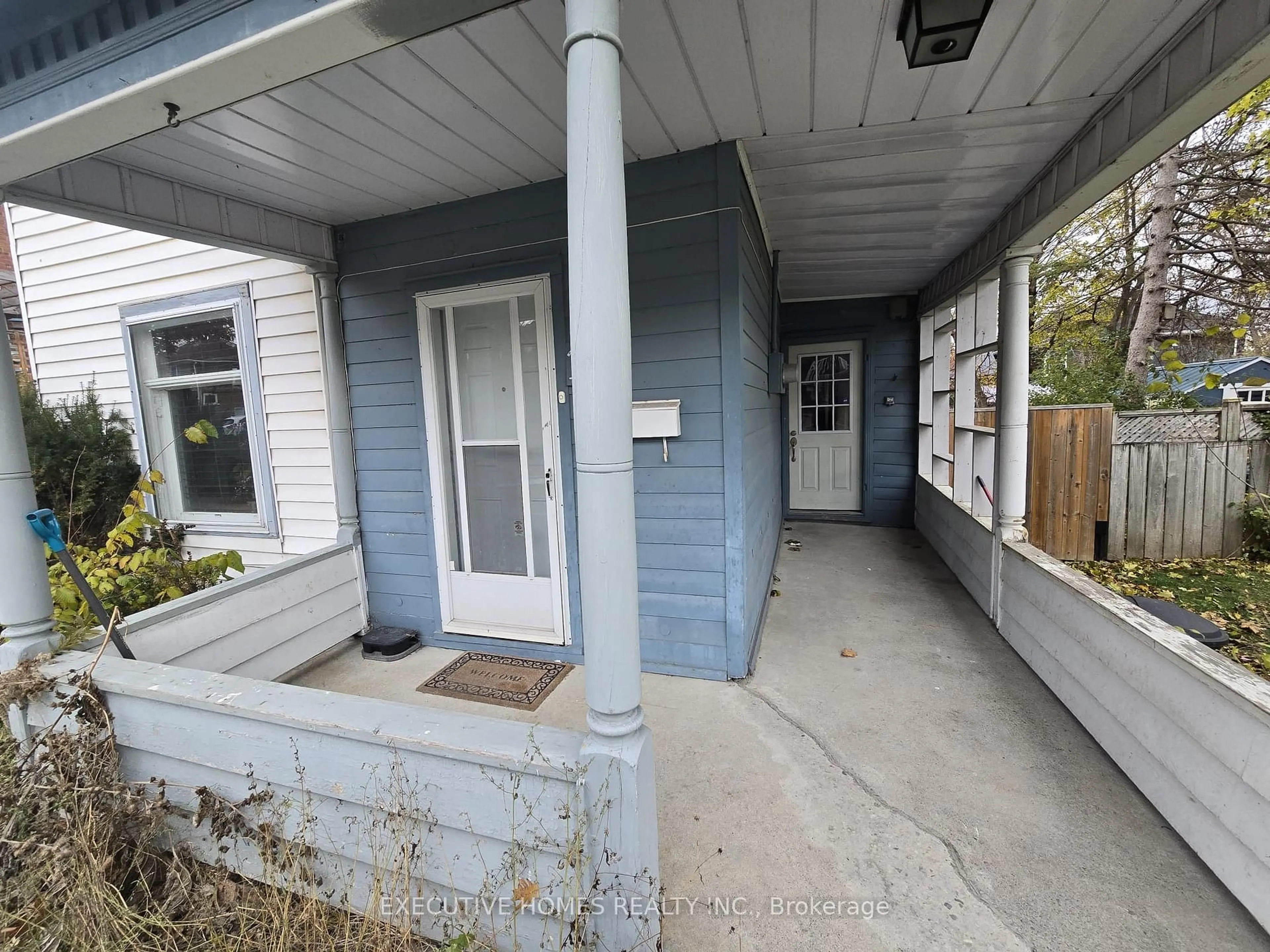 Unknown for 19 Cedar St, Belleville Ontario K8P 3L8