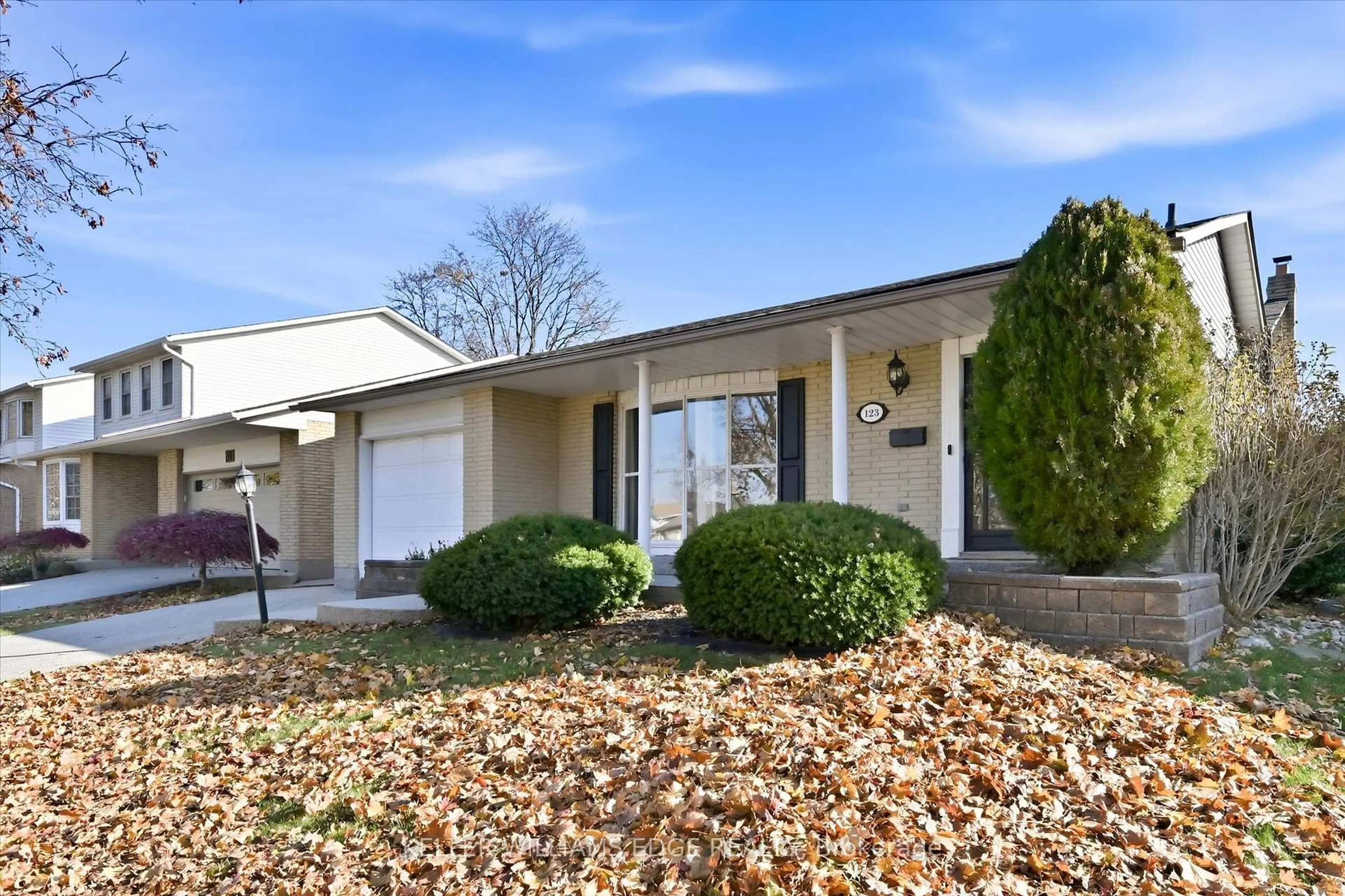 Home with vinyl exterior material, street for 123 Athenia Dr, Hamilton Ontario L9J 1T5