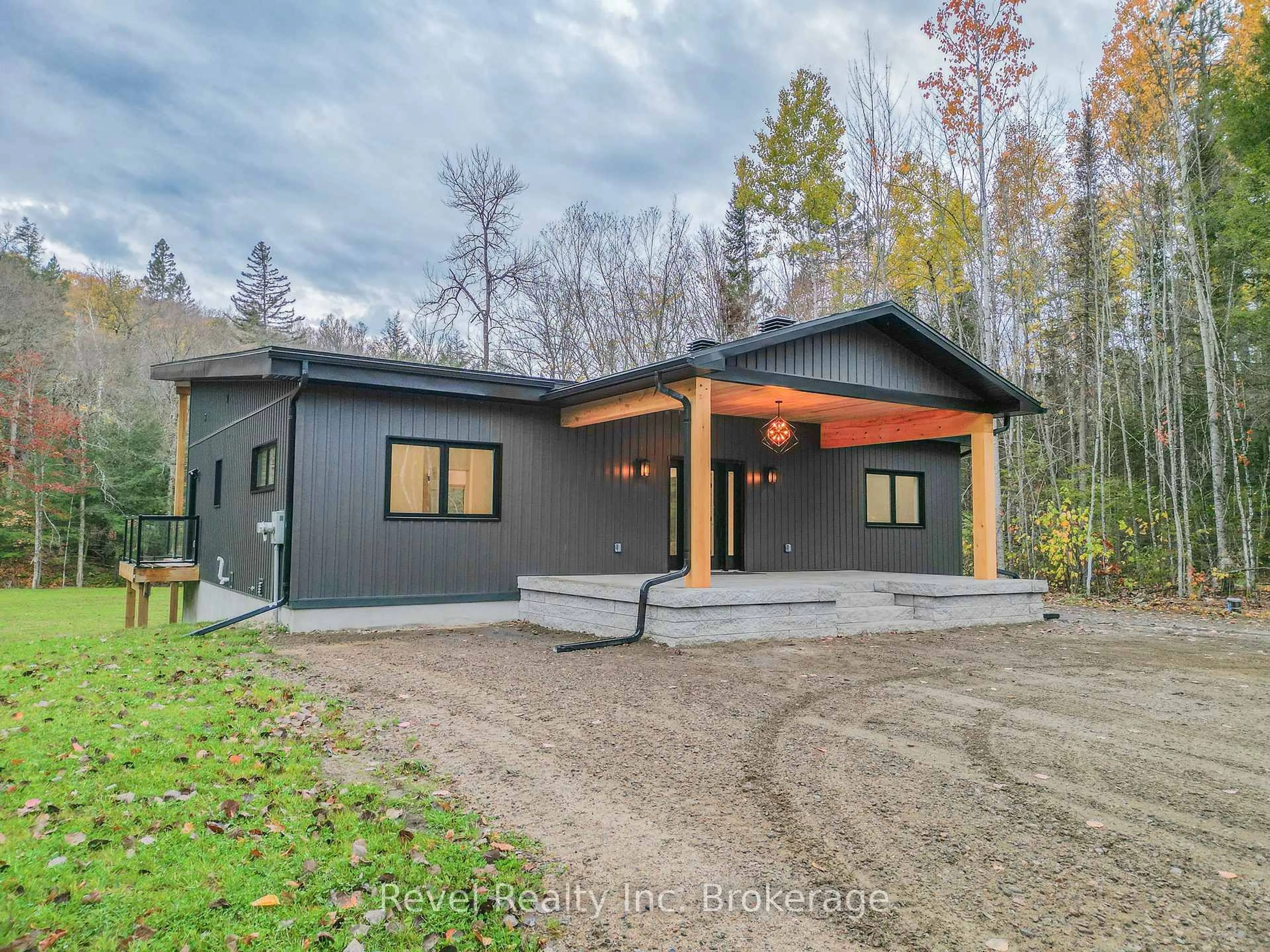 Unknown for 52 Laurentian Cres, Mattawan Ontario P0H 1V0