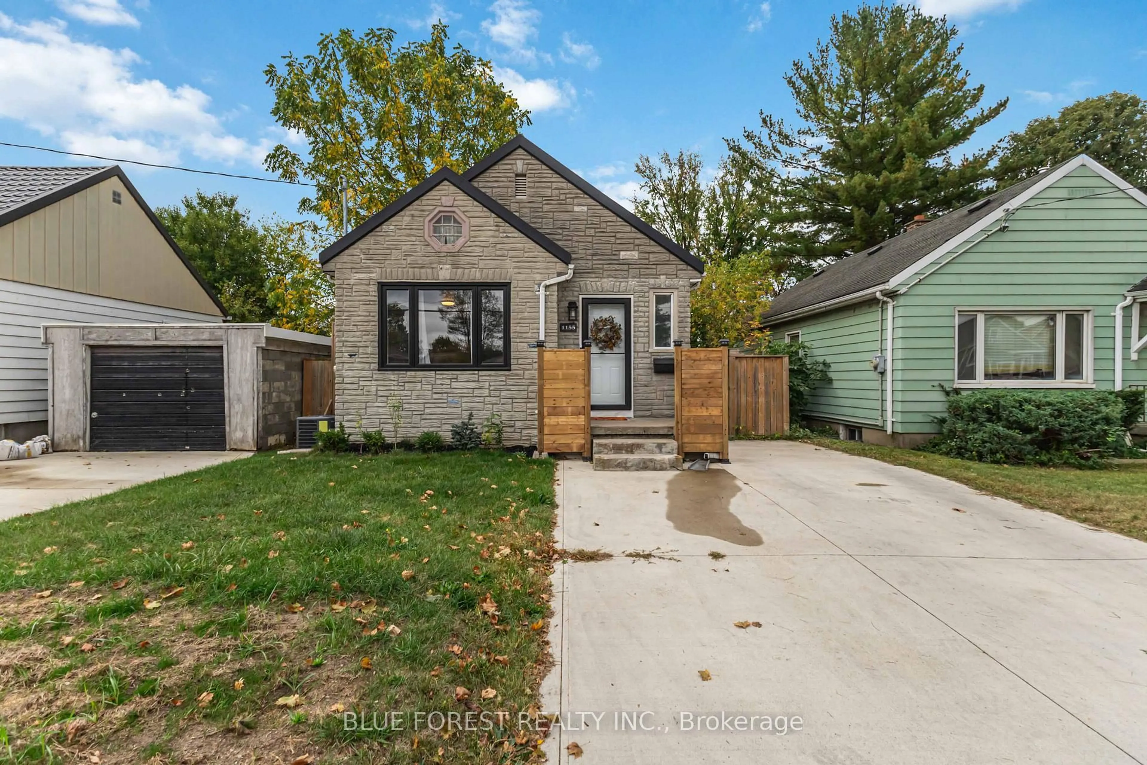 Home with brick exterior material, street for 1155 Trafalgar St, London East Ontario N5Z 1H3