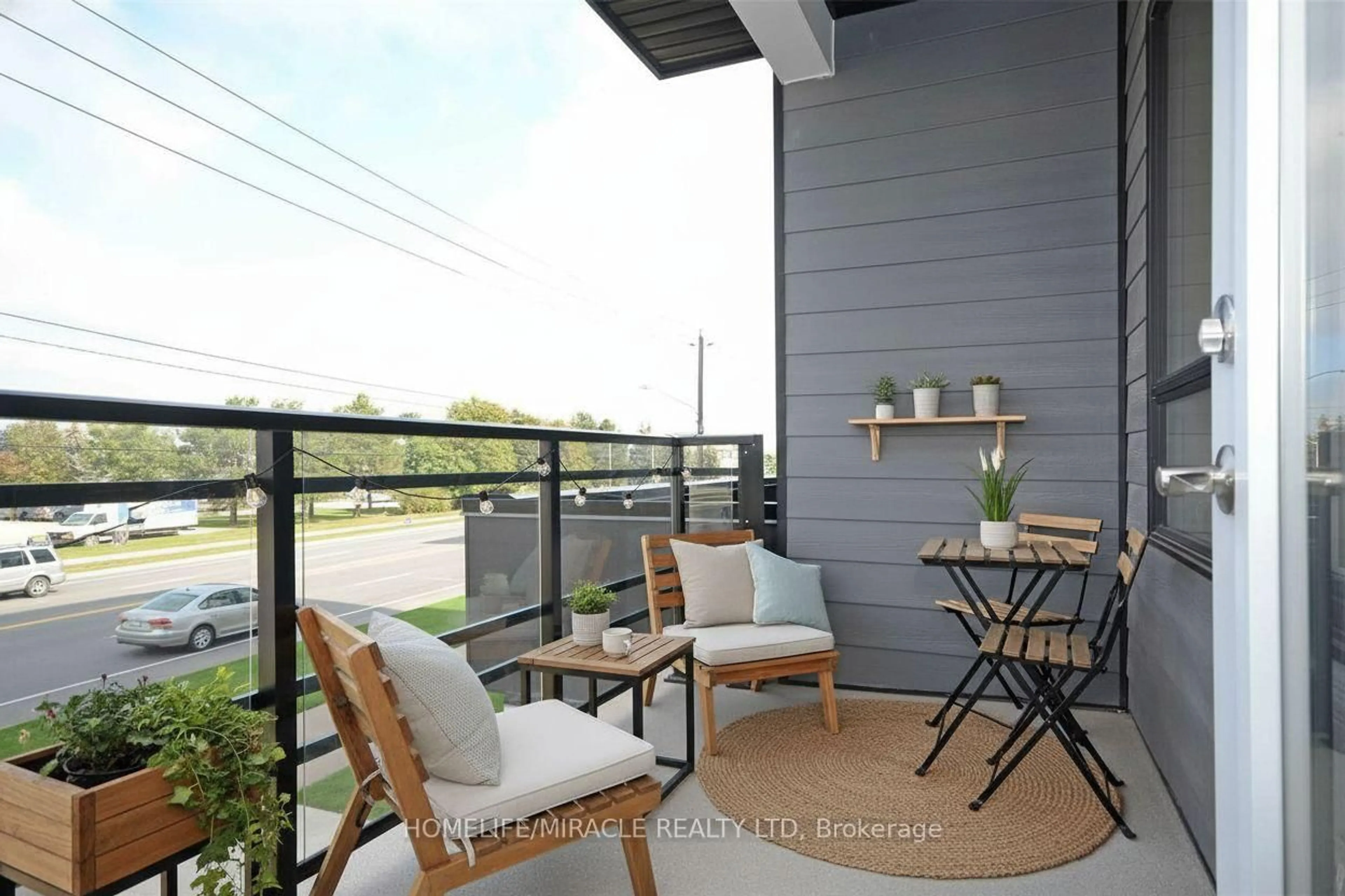 Patio, water/lake/river/ocean view for 243 Northfield Dr #211, Waterloo Ontario N2K 0G9