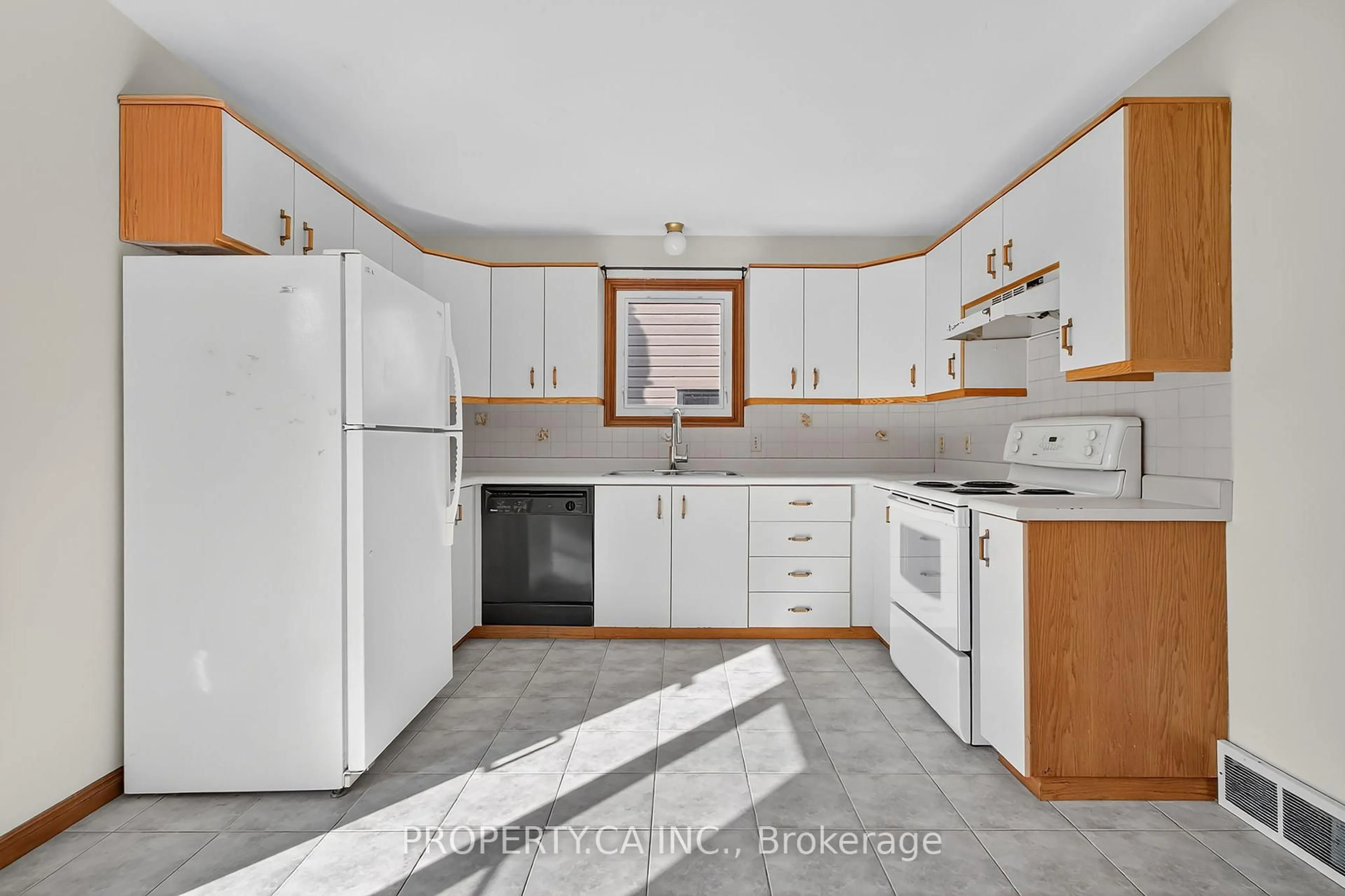 Standard kitchen, unknown for 194 Merritt Ave, Chatham-Kent Ontario N7M 5Y4