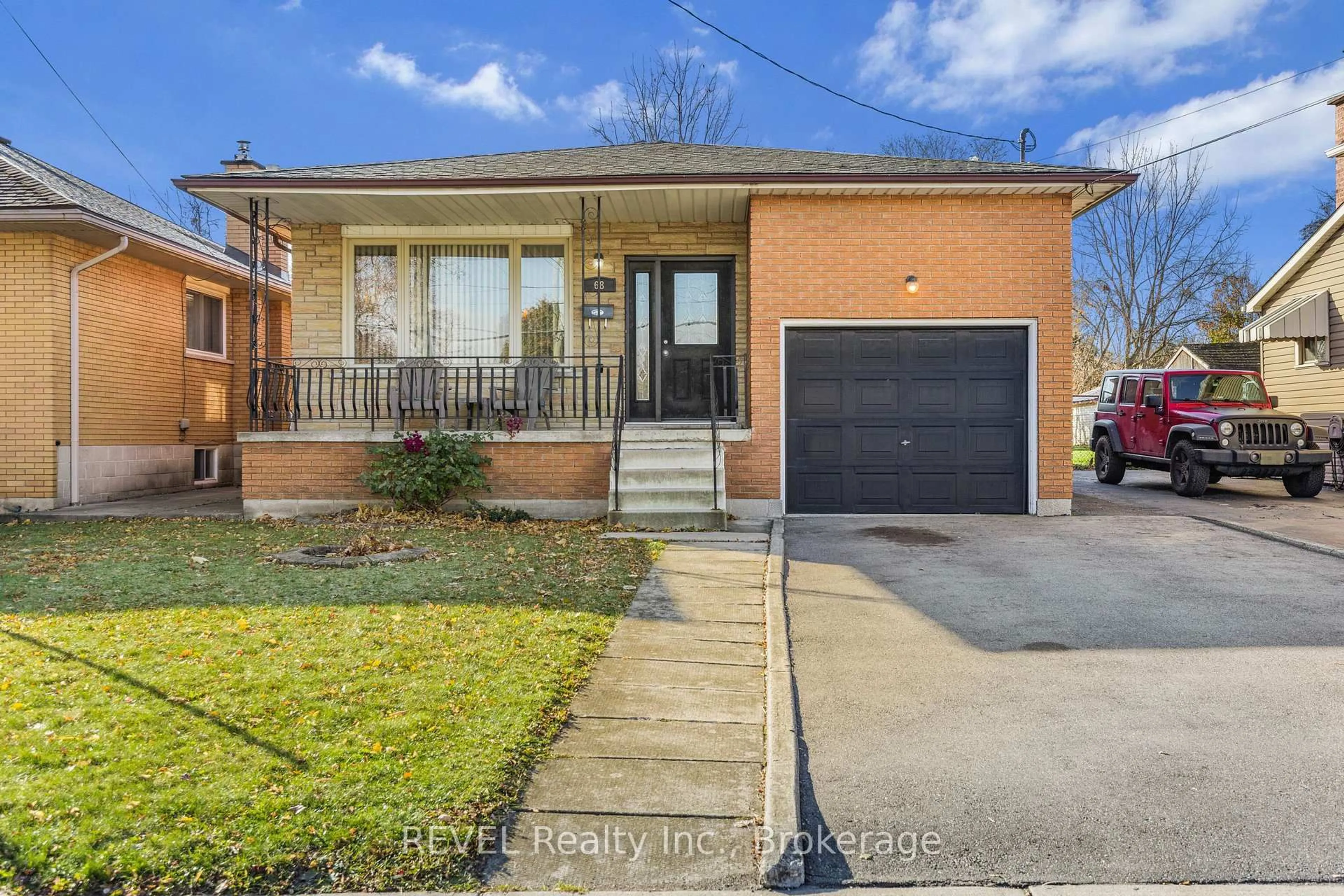 Home with brick exterior material, street for 68 Hixon Rd, Hamilton Ontario L8K 2B7