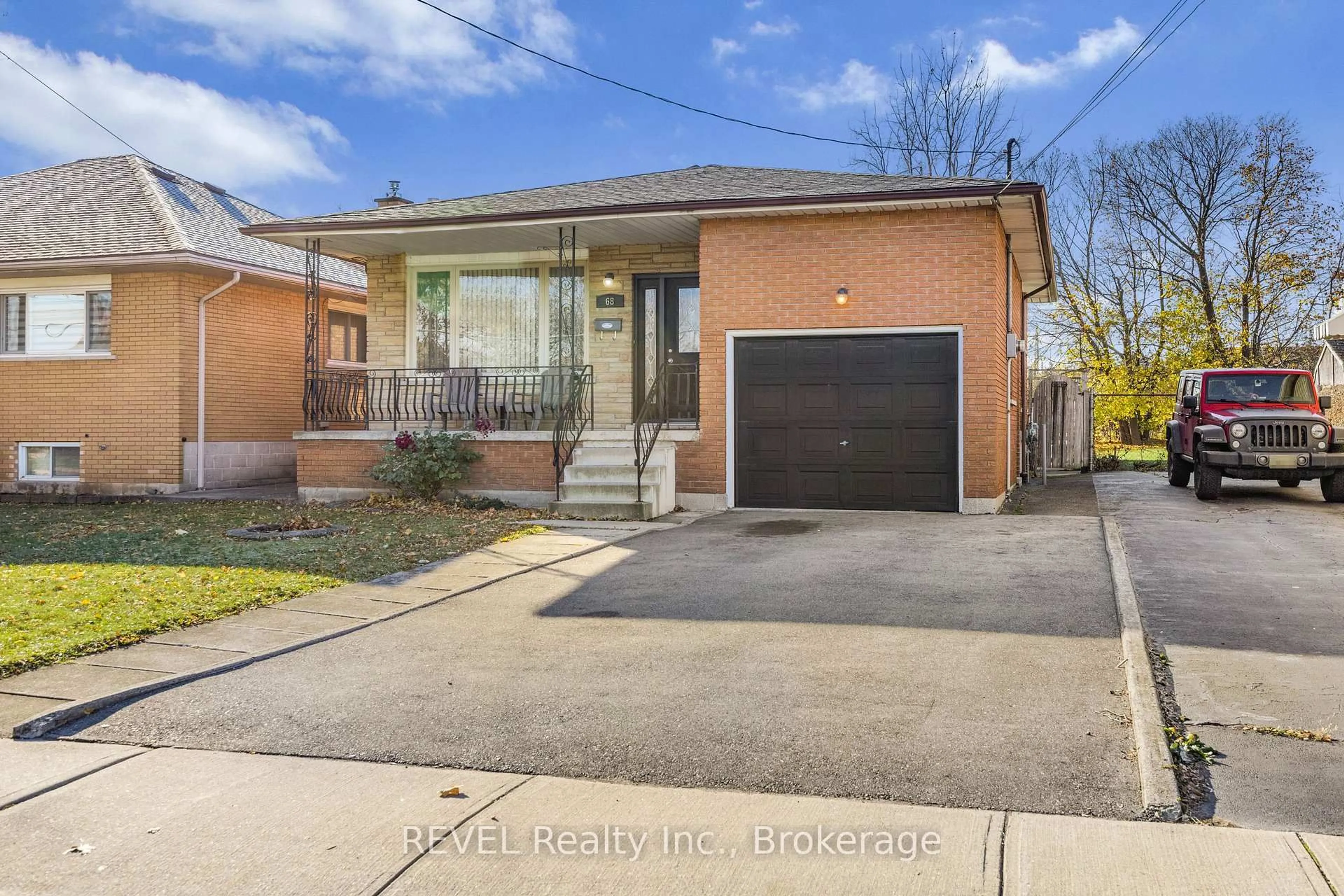 Home with brick exterior material, street for 68 Hixon Rd, Hamilton Ontario L8K 2B7