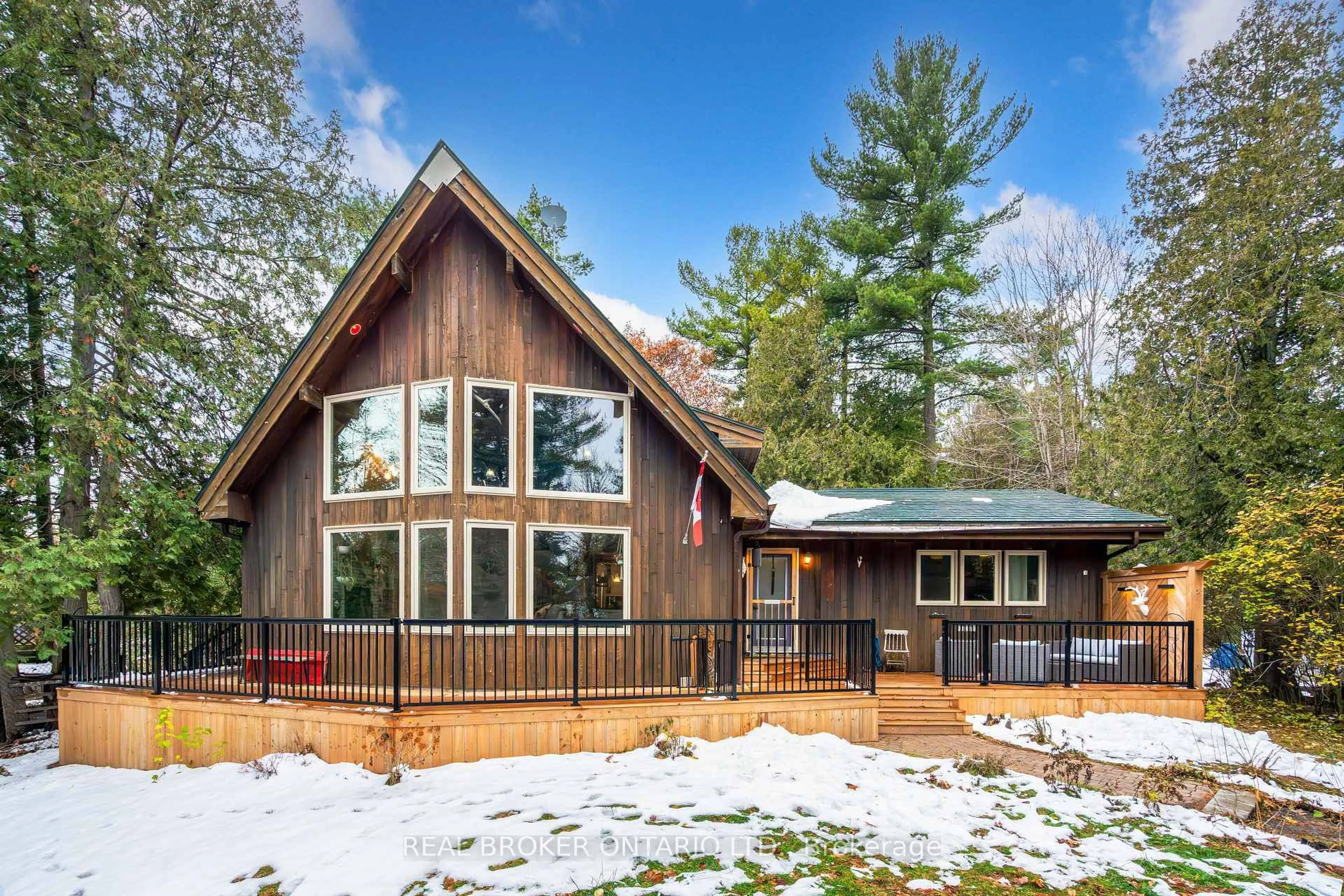 Home with vinyl exterior material, unknown for 1 Woodland Dr, Braeside Ontario K0A 1G0