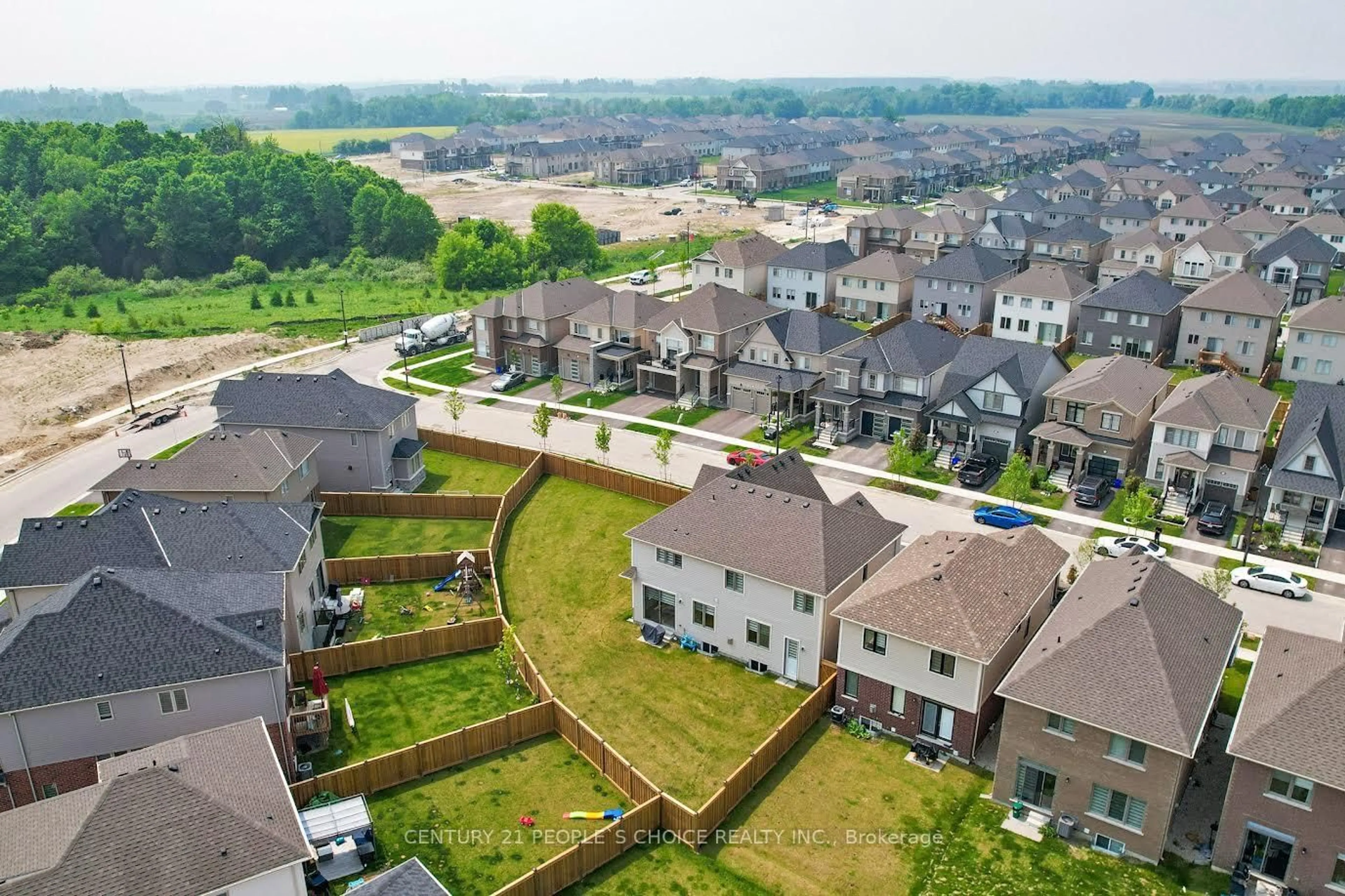 A pic from outside/outdoor area/front of a property/back of a property/a pic from drone, street for 78 Dass Dr, Centre Wellington Ontario N1M 0H9