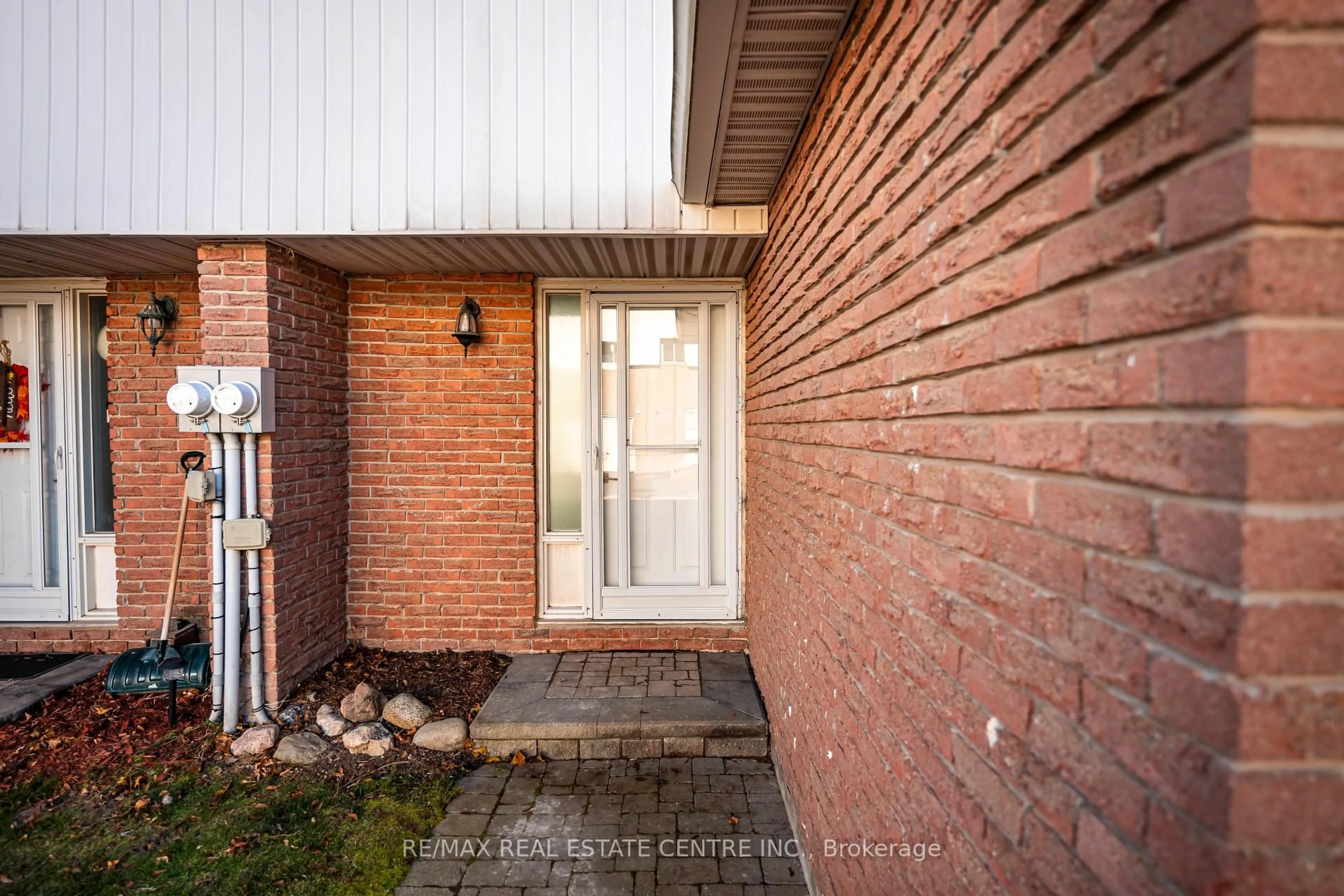 Home with brick exterior material, street for 325 William St #42, Shelburne Ontario L0N 1S1