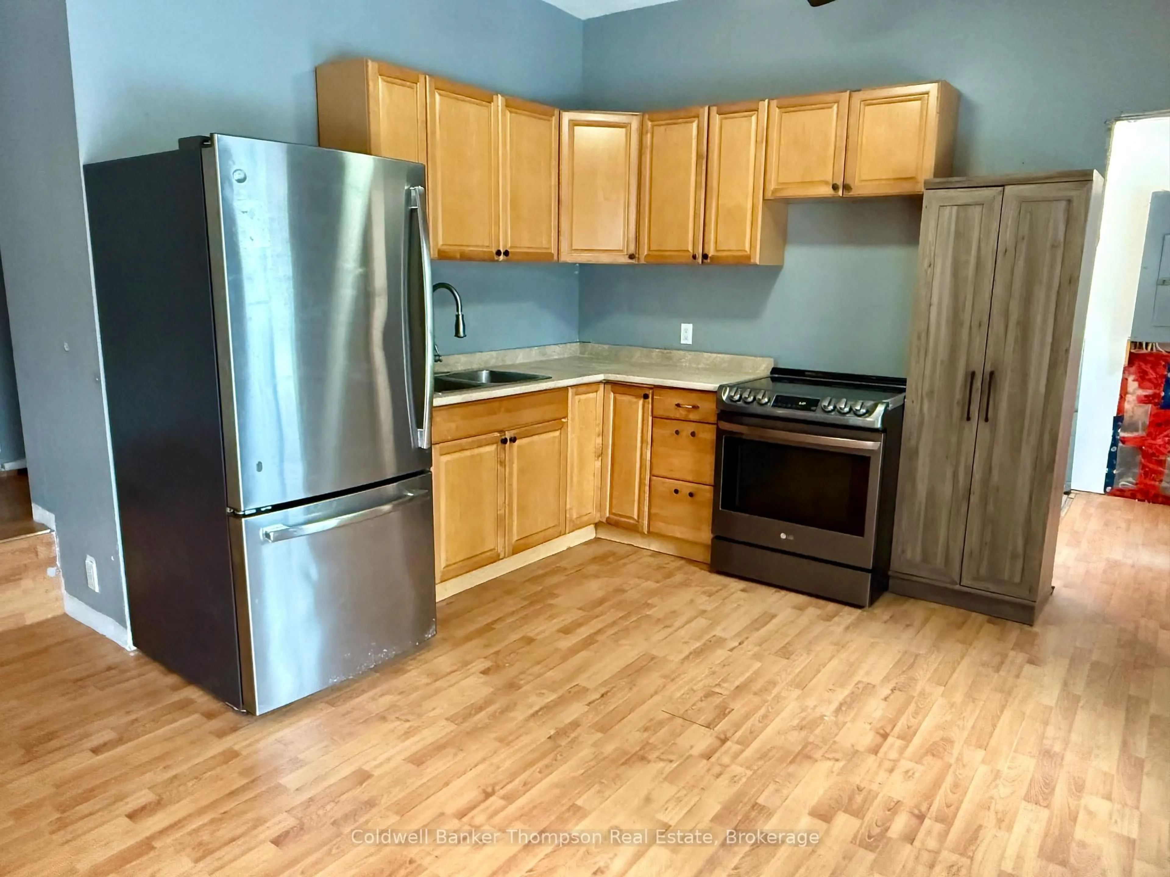 Standard kitchen, wood/laminate floor for 3613 518 Highway, McMurrich/Monteith Ontario P0A 1Y0