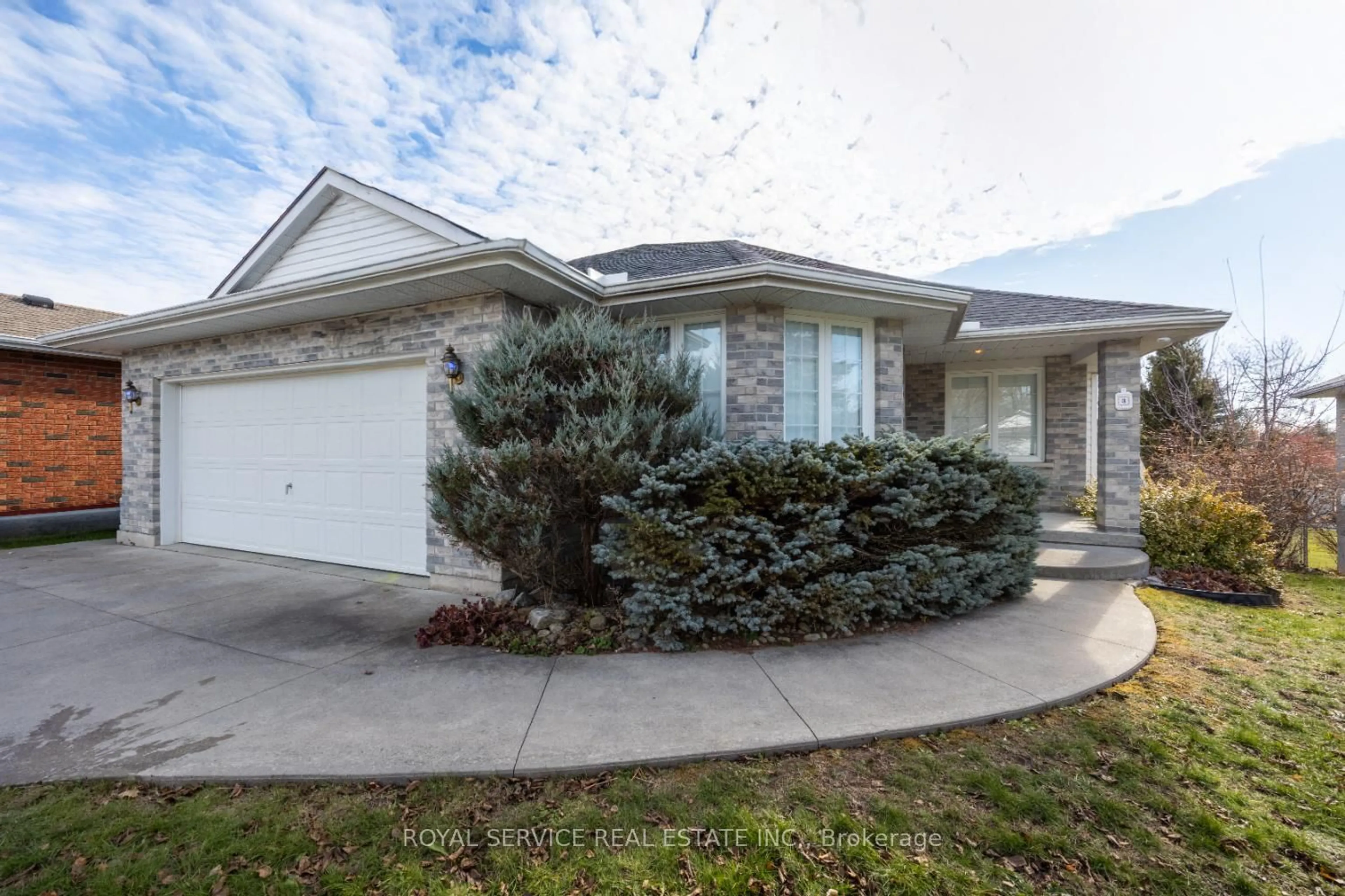 Unknown for 3 Mahood Crt, Selwyn Ontario K0L 2H0