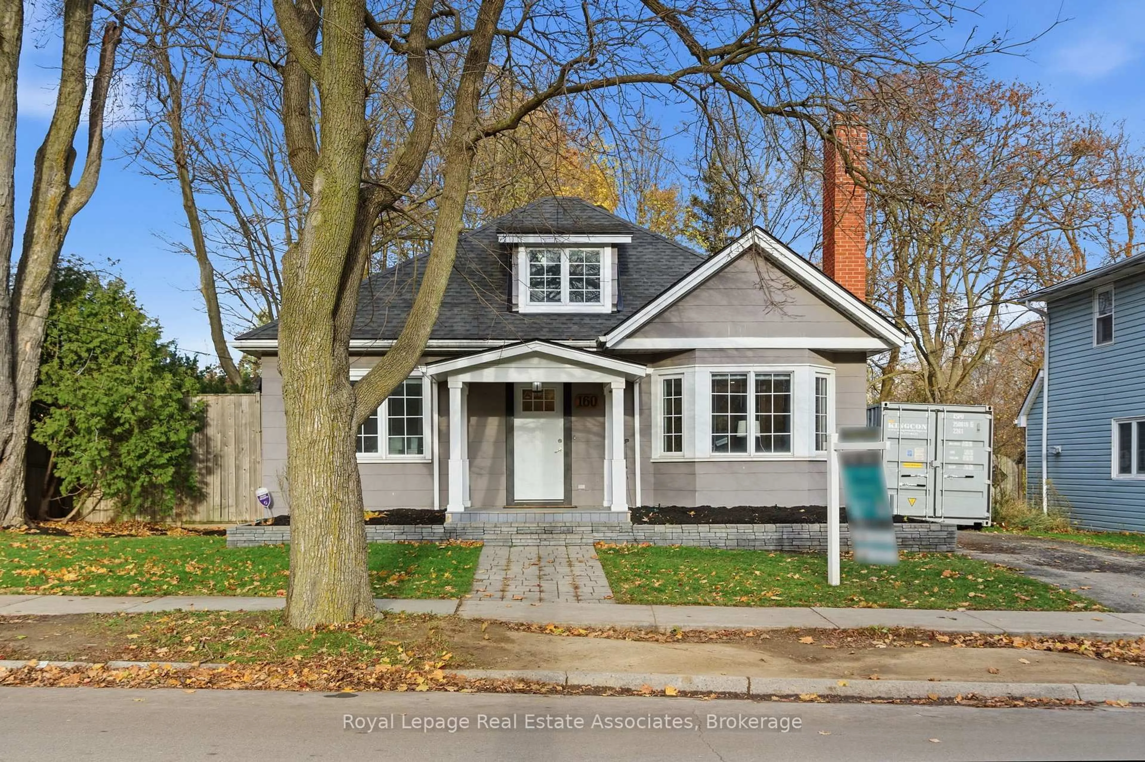 Home with vinyl exterior material, street for 160 Mill St, Hamilton Ontario L0R 2H0