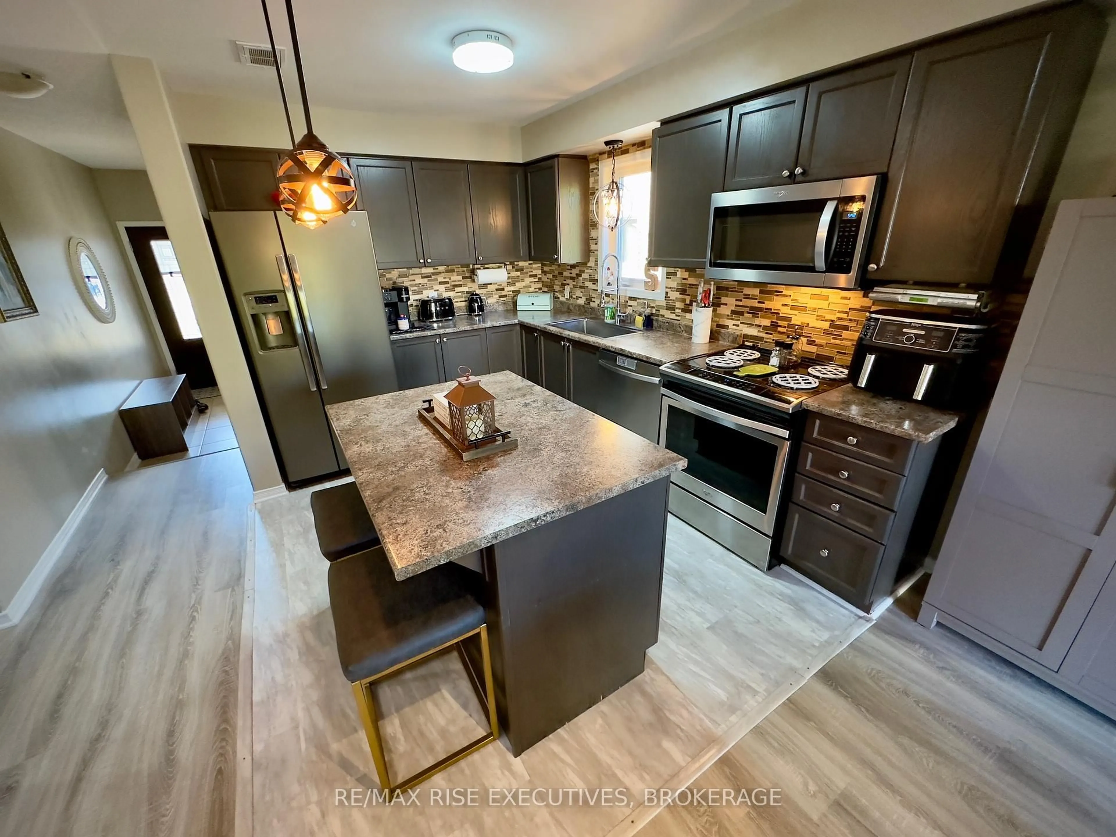 Open concept kitchen, unknown for 1651 Crimson Cres, Kingston Ontario K7P 0J3