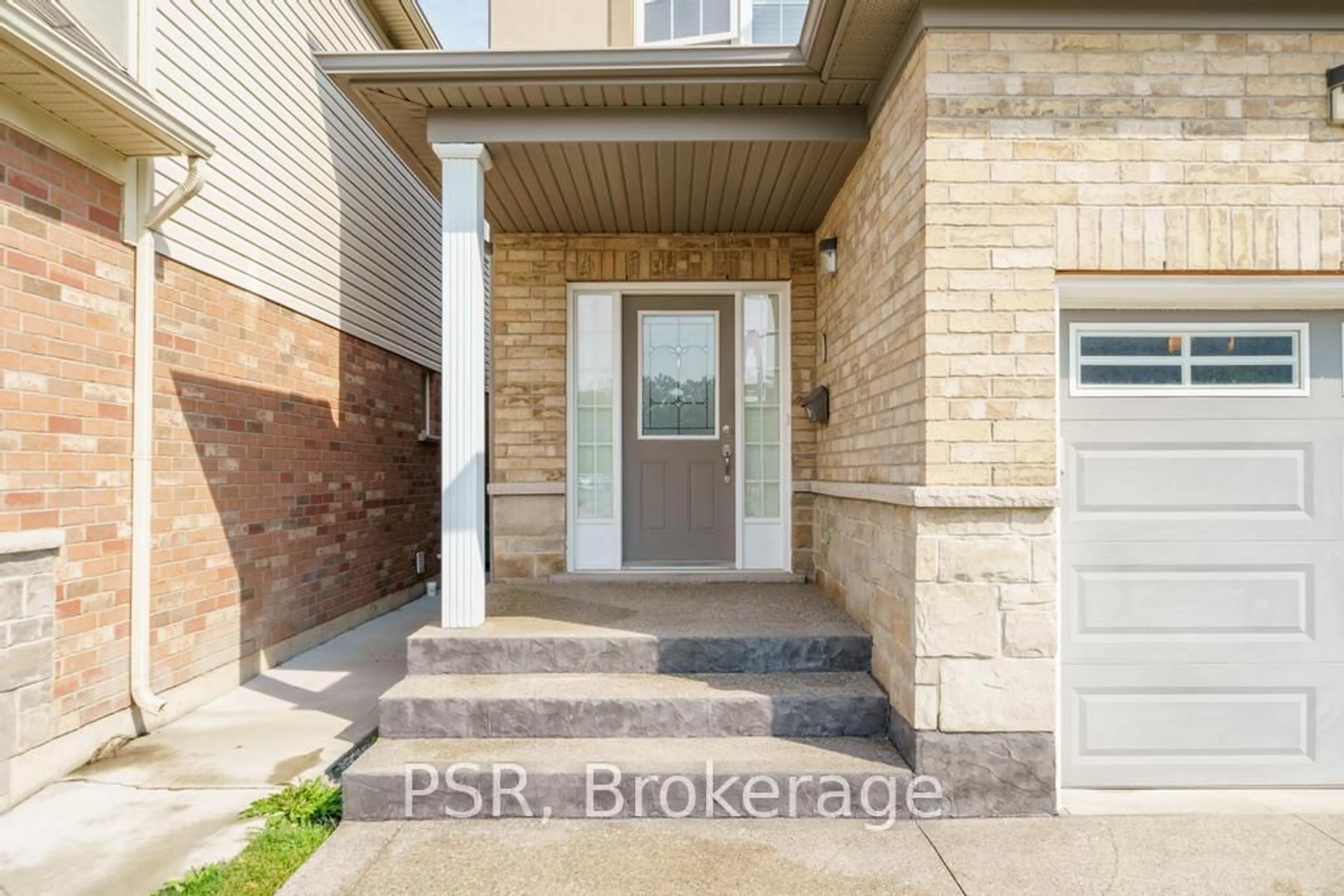 Home with brick exterior material, street for 514 Old Mud St, Hamilton Ontario L8J 3X5