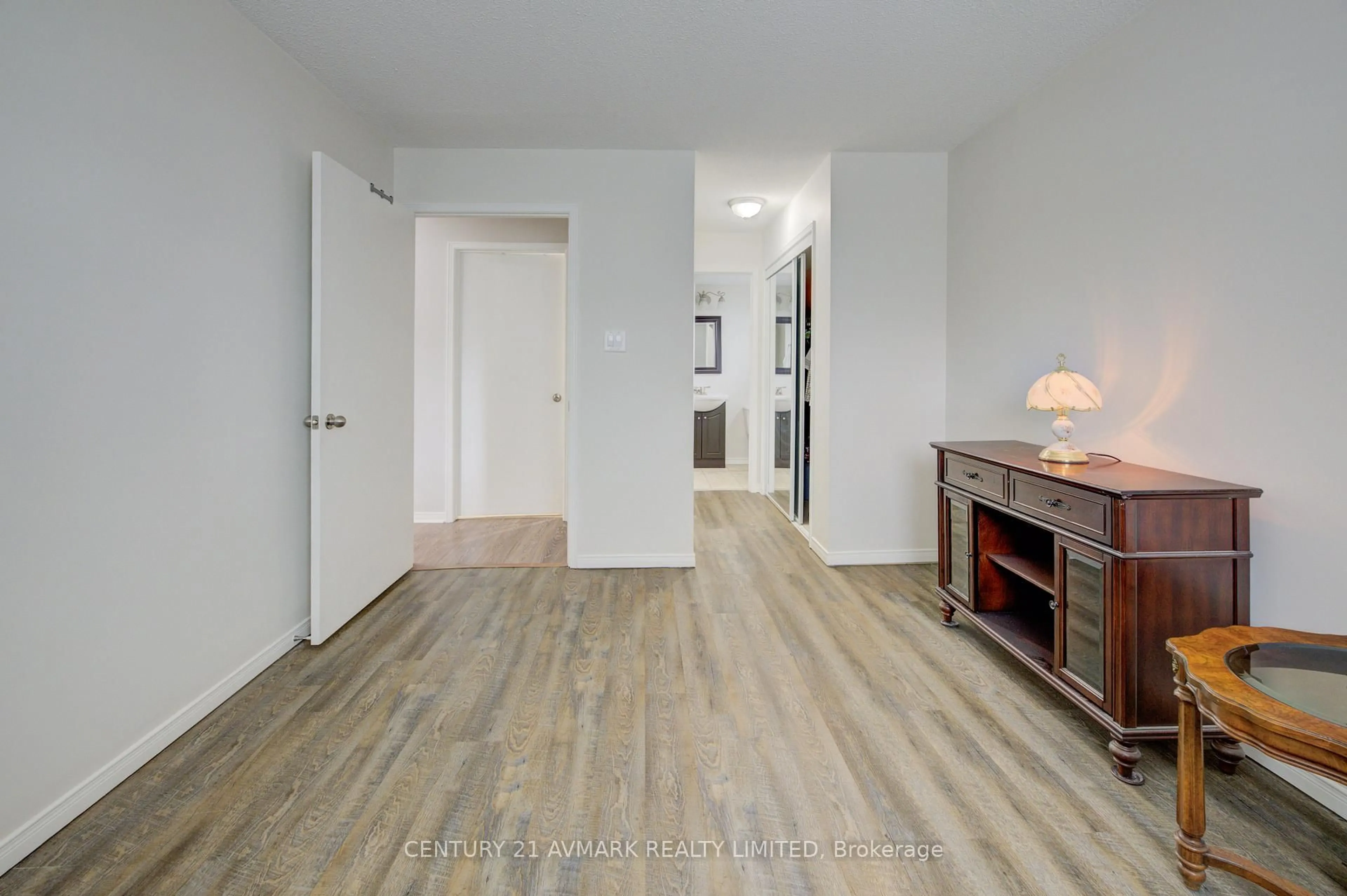 Unknown for 78 Roehampton Ave #205, St. Catharines Ontario L2M 7W9