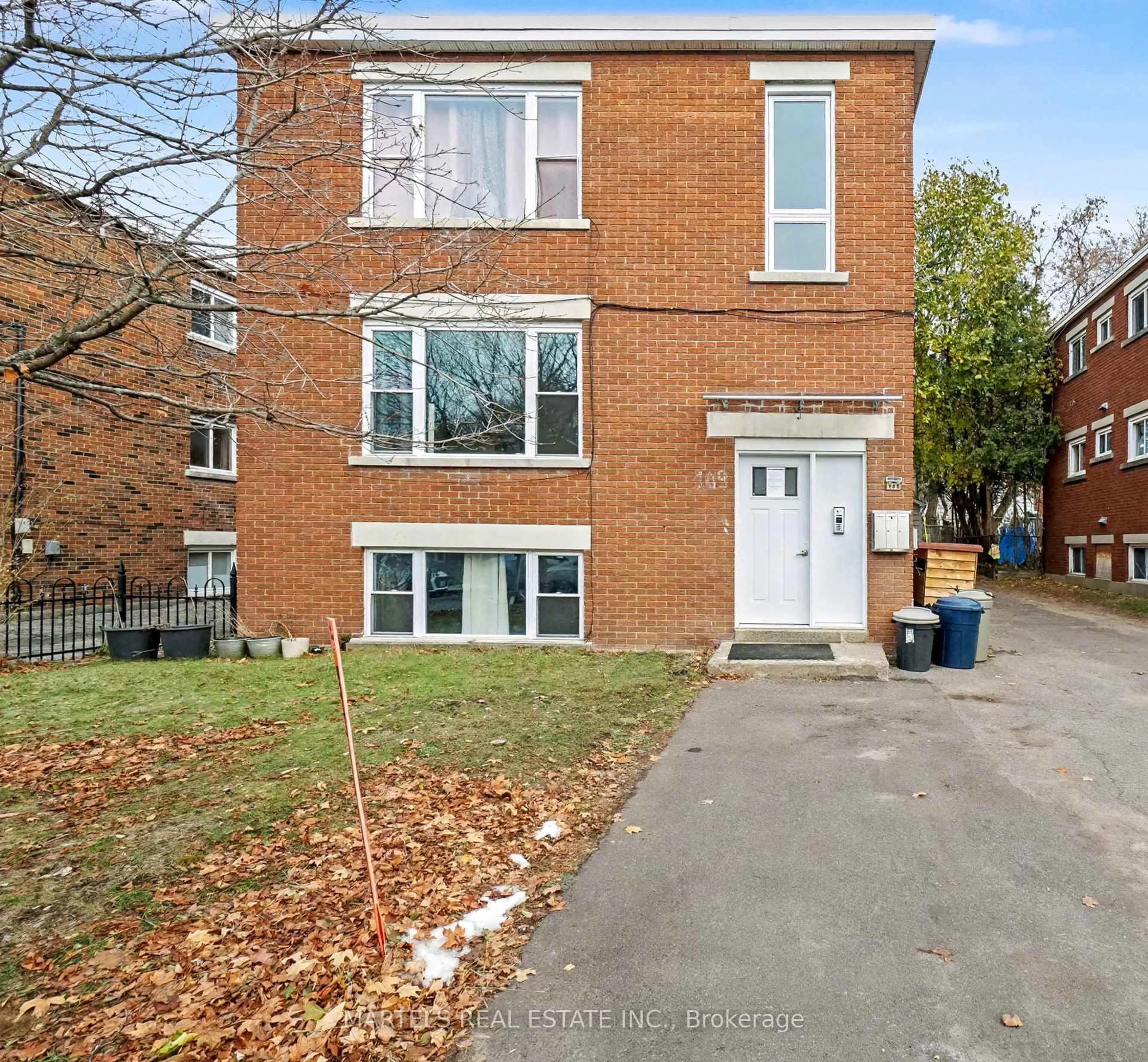 Home with brick exterior material, street for 109 Lavergne St, Ottawa Ontario K1L 5E6
