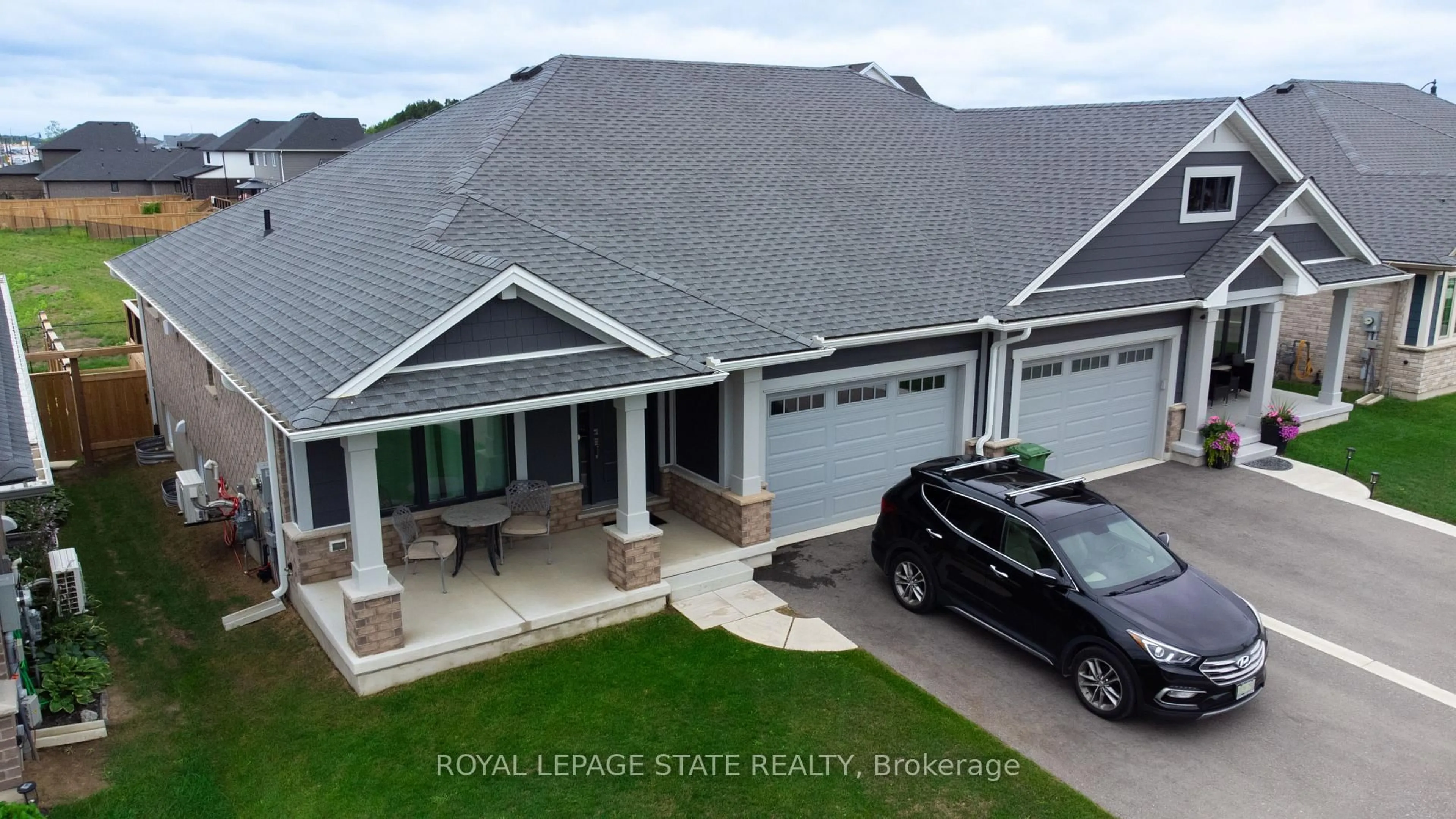 A pic from outside/outdoor area/front of a property/back of a property/a pic from drone, street for 8 Harlequin Crt, St. Thomas Ontario N5R 0L5