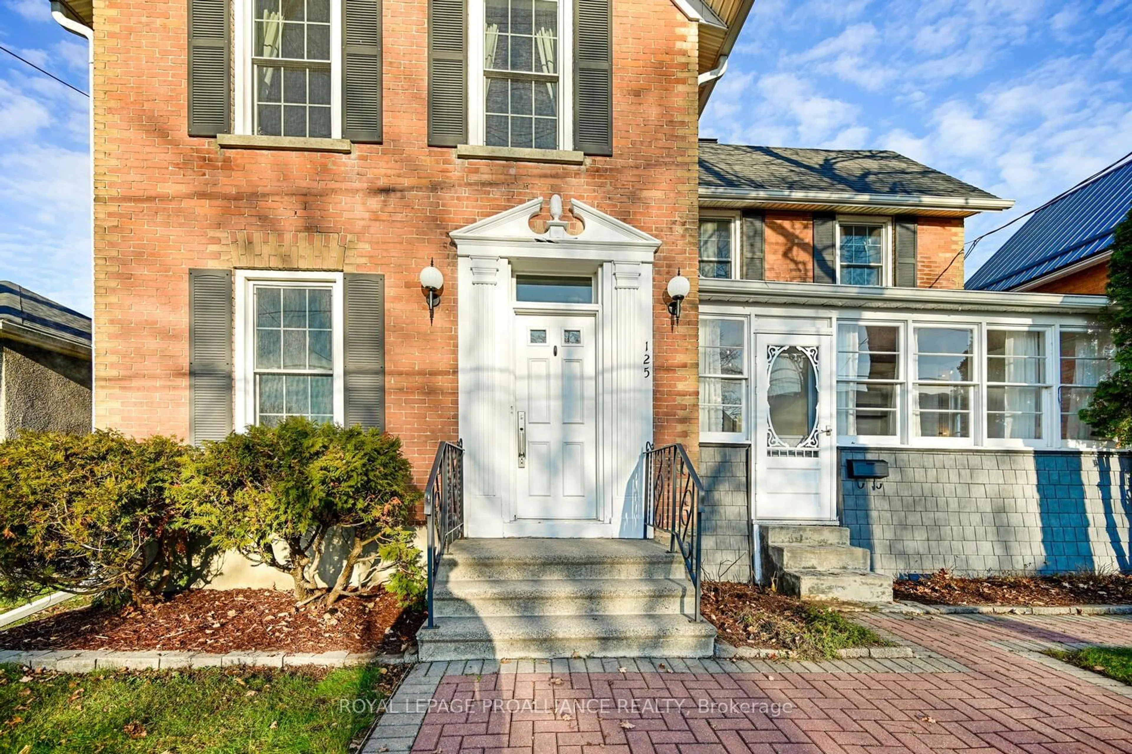 Home with brick exterior material, street for 125 Park St, Brockville Ontario K6V 2G8