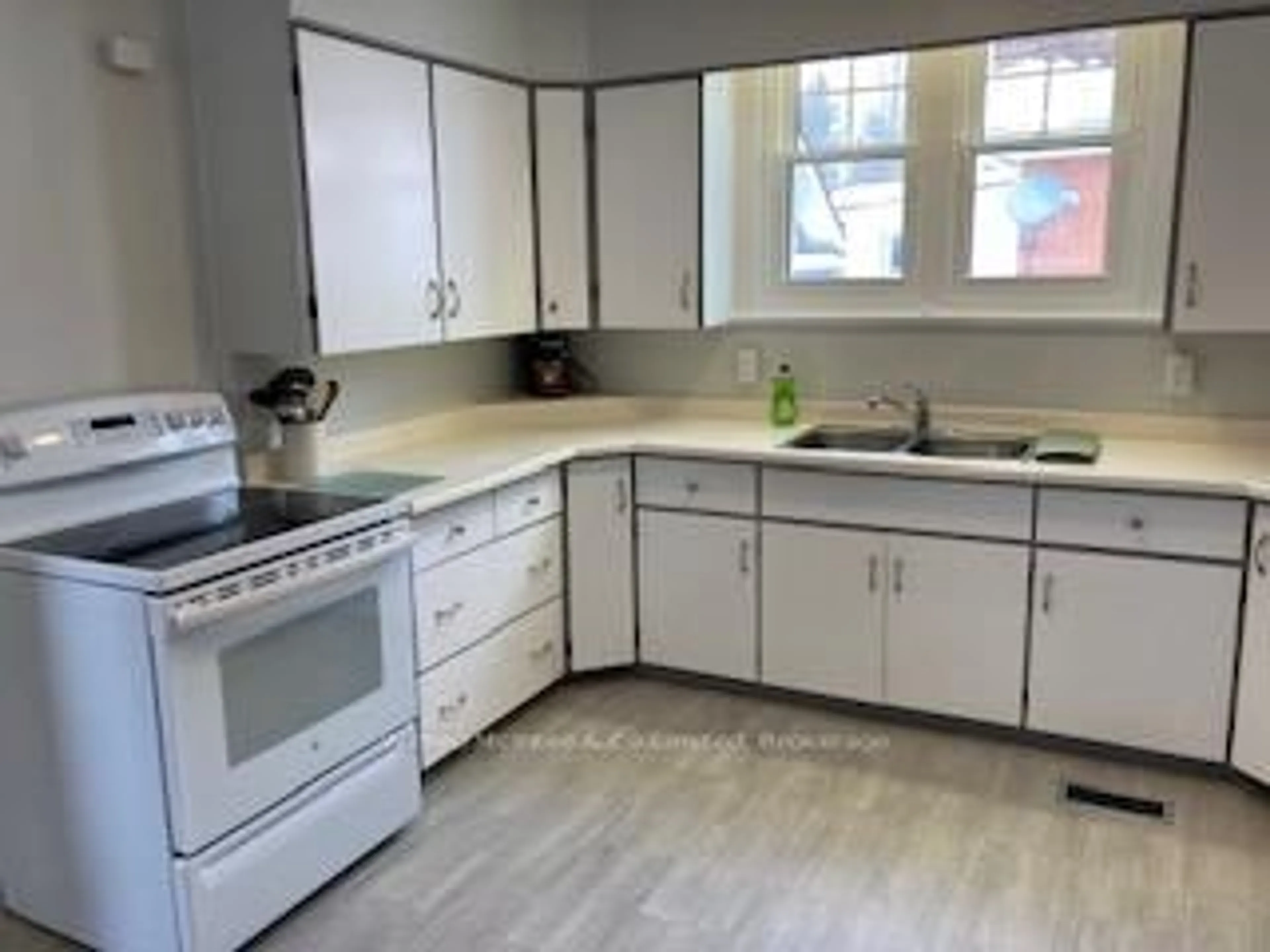 Standard kitchen, unknown for 376 Lambton St, West Grey Ontario N0G 1R0