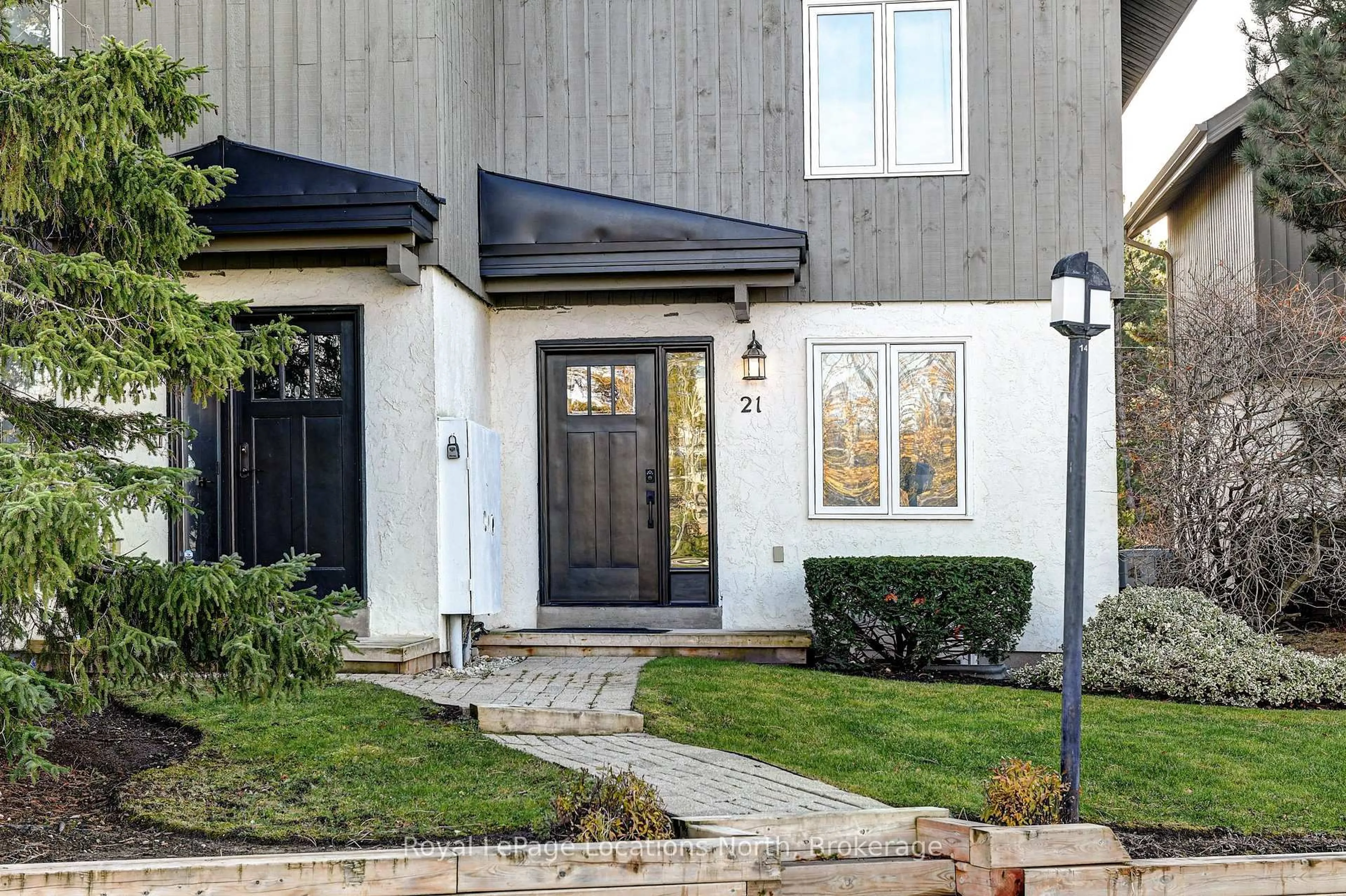 Home with brick exterior material, street for 104 Kellie's Way #21, Blue Mountains Ontario L9Y 0L5