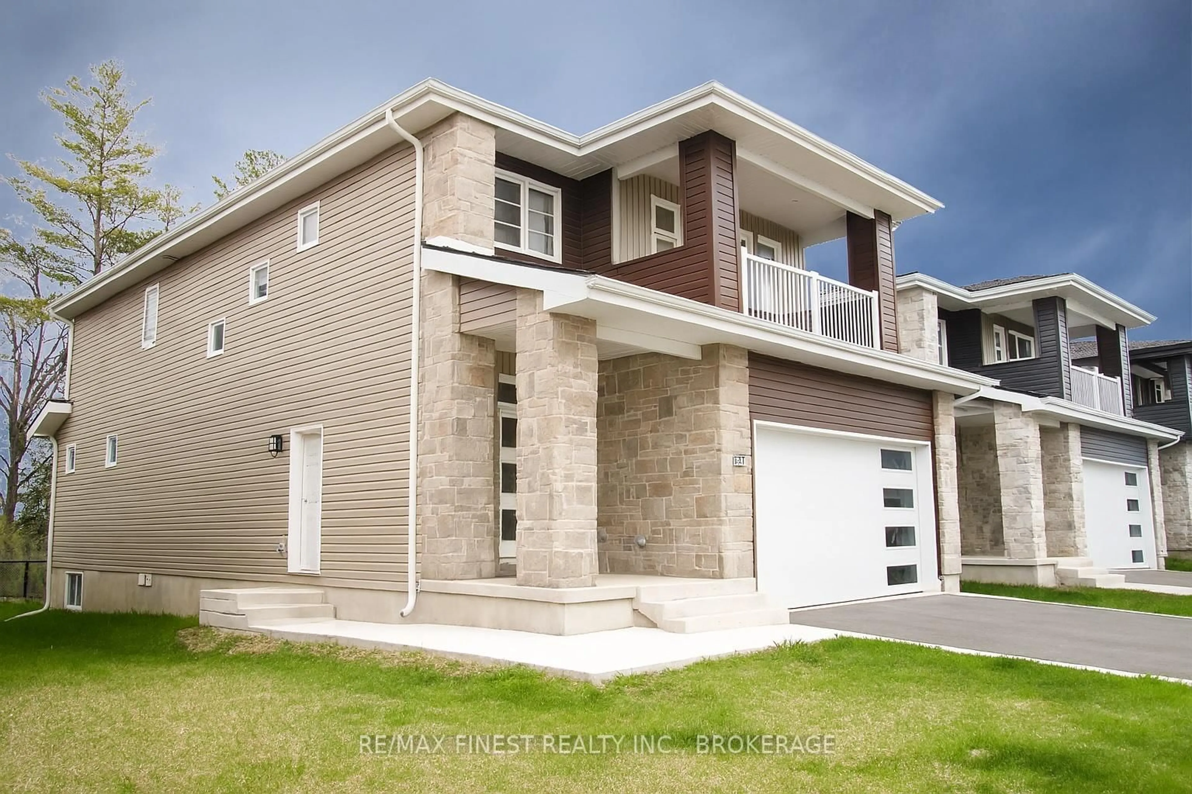 Home with brick exterior material, street for 313 Pratt Dr, Loyalist Ontario K7N 0E8